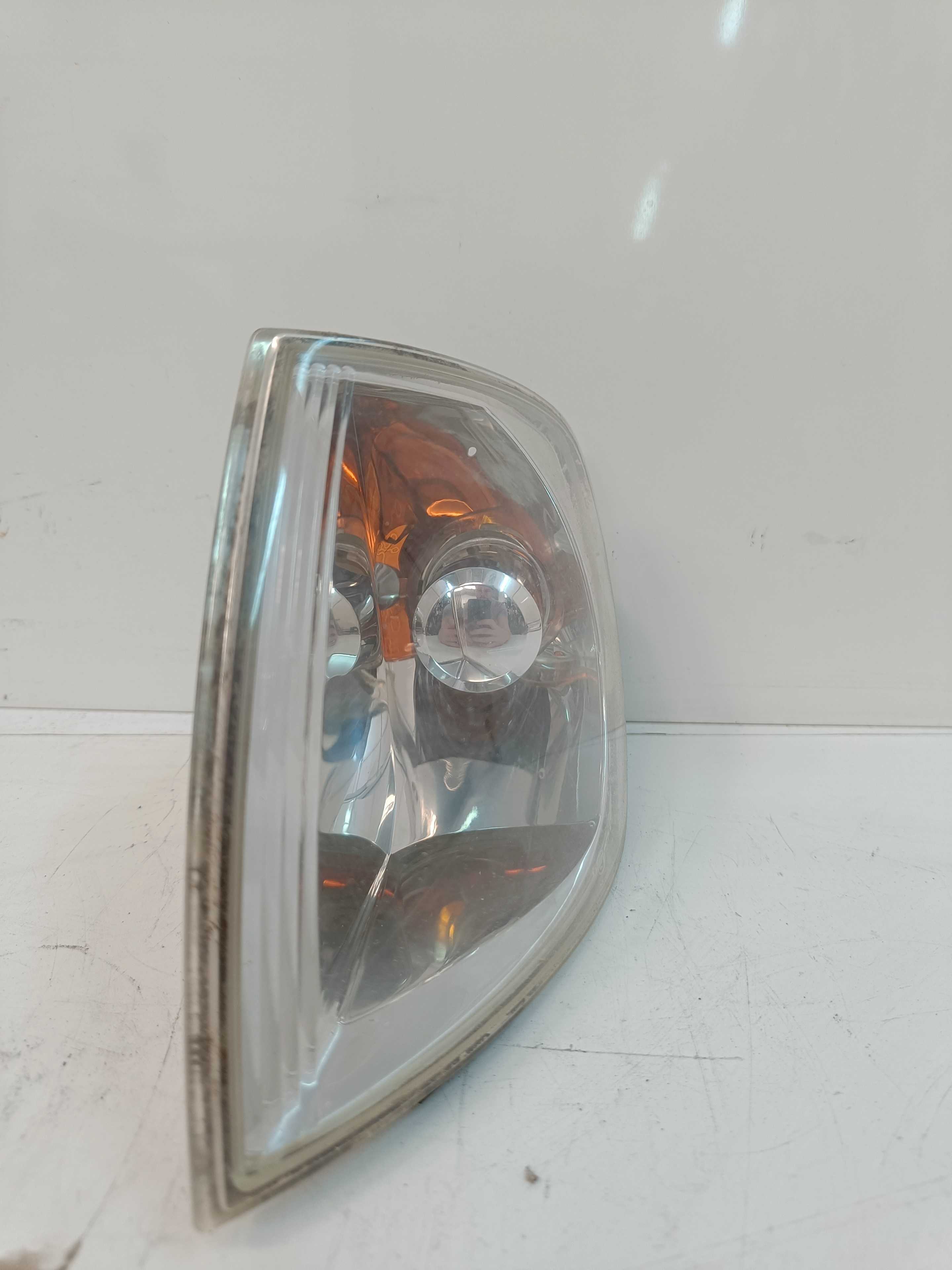 Recambio de faro antiniebla izquierdo para volkswagen polo berlina (6n2) conceptline referencia OEM IAM   