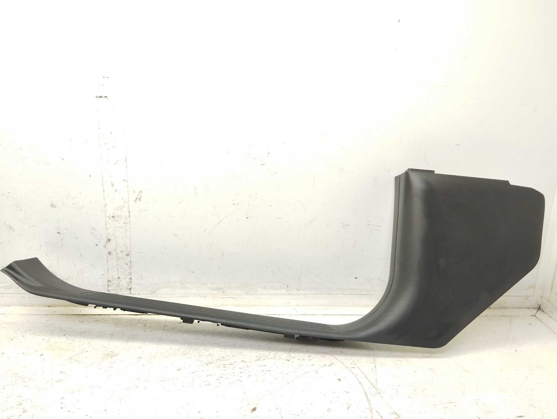 Recambio de moldura interior para mercedes-benz clase gle (w166) gle 350 d 4matic referencia OEM IAM A1666809703  