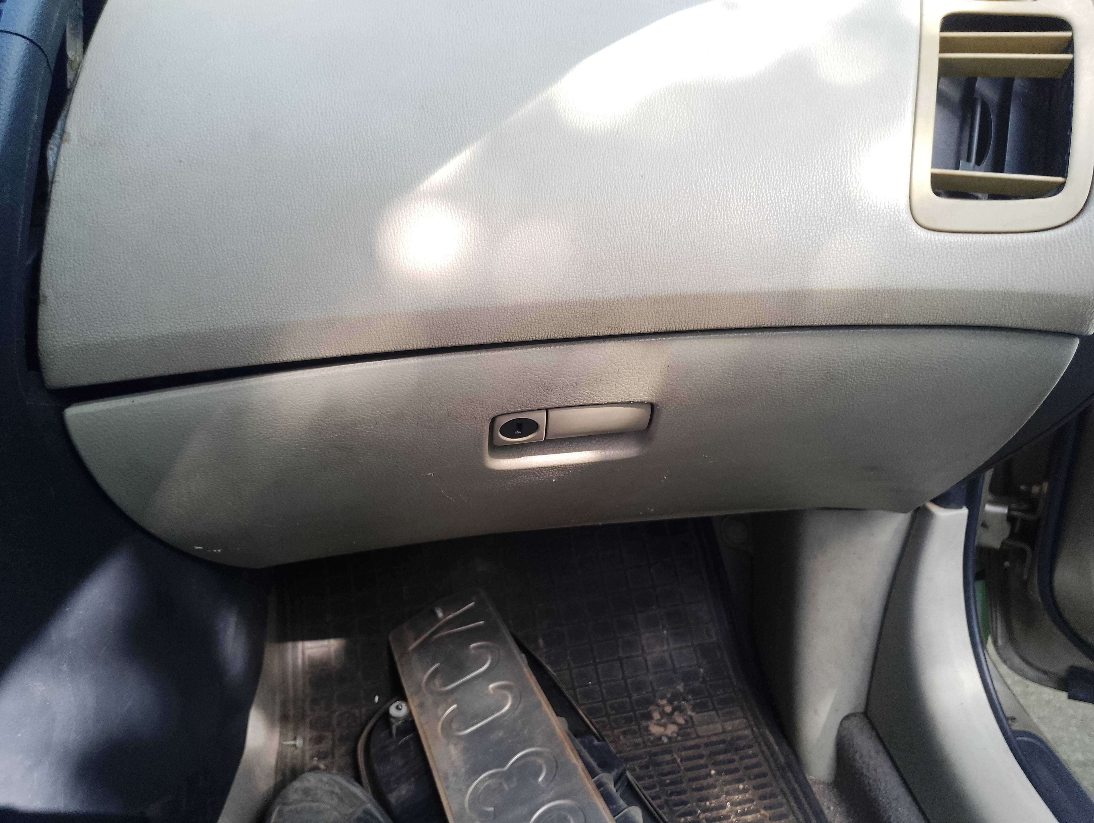 Recambio de guantera para nissan primera berlina (p12) acenta referencia OEM IAM   