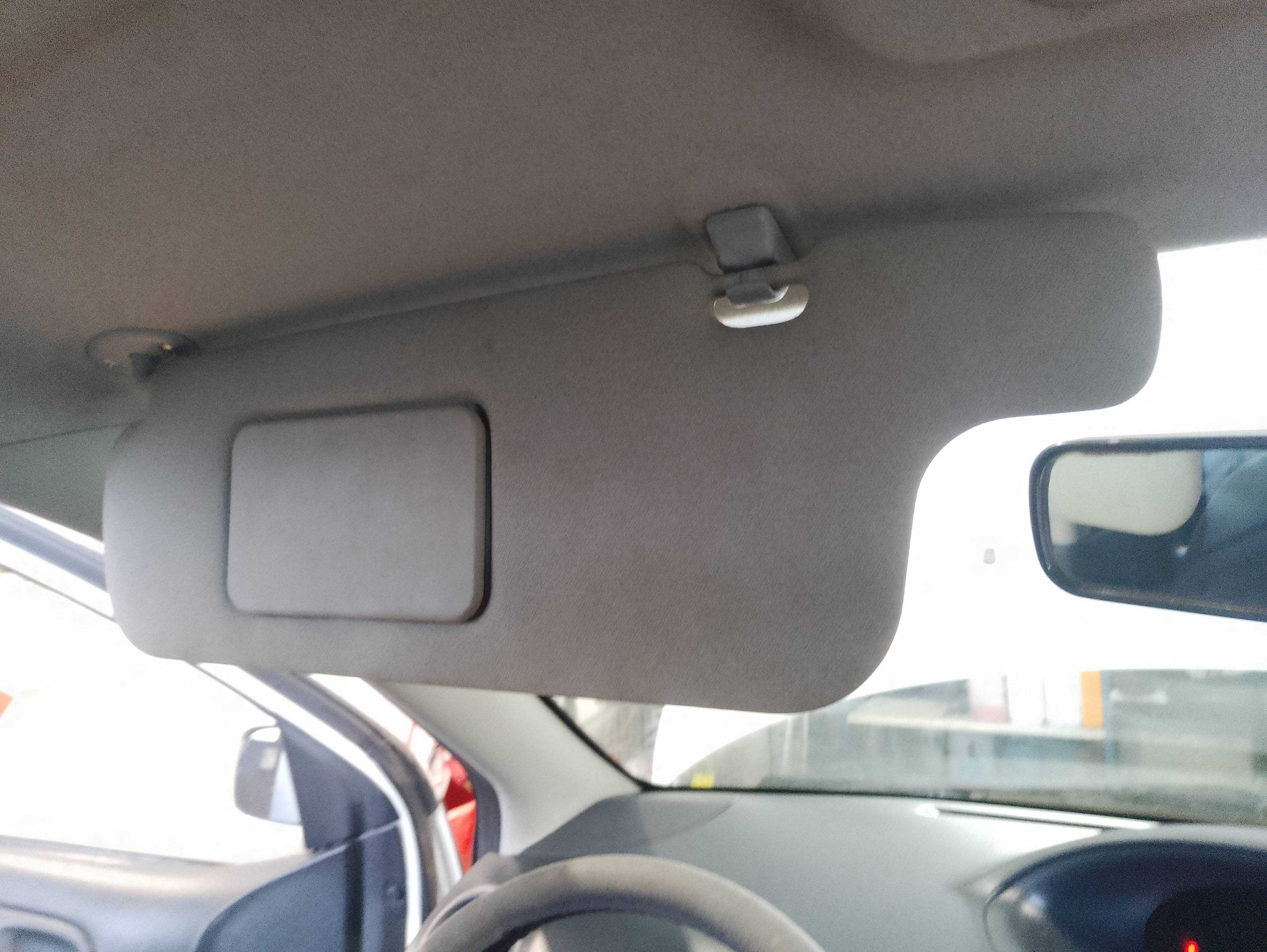 Recambio de parasol izquierdo para toyota yaris (ncp1/nlp1/scp1) 1.3 expo referencia OEM IAM   