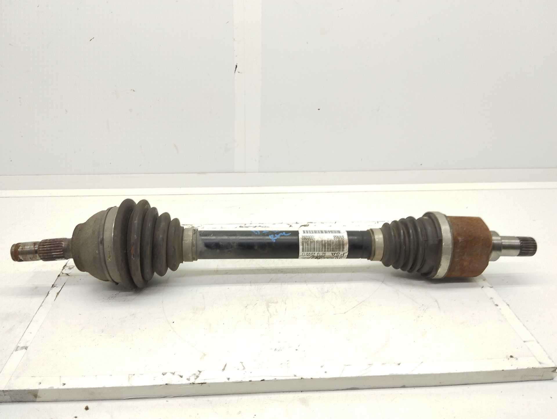 Recambio de transmision delantera izquierda para ds 4 basis referencia OEM IAM 9684135380  