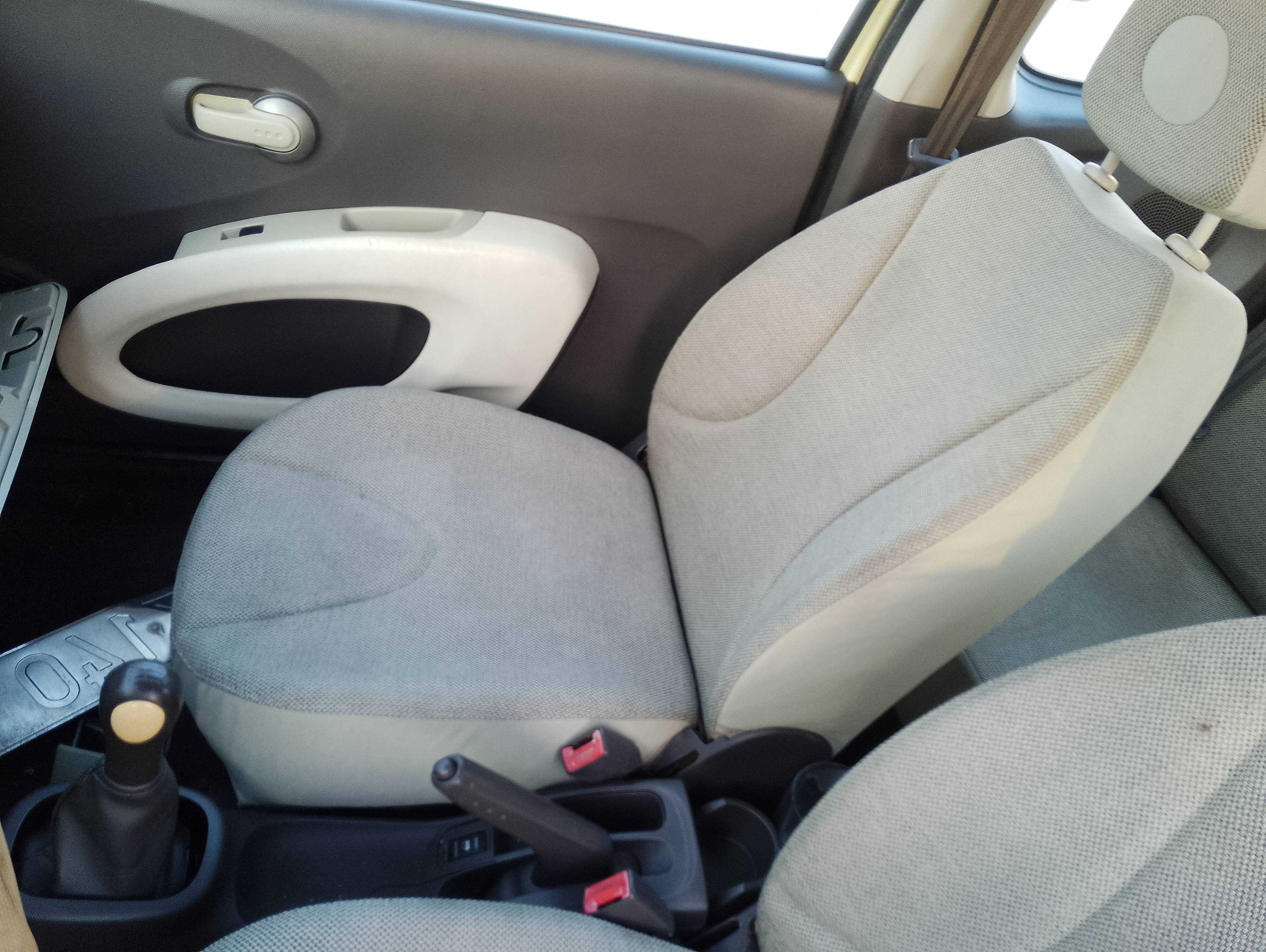 Recambio de asiento delantero derecho para nissan micra (k12e) 25 aniversario referencia OEM IAM   