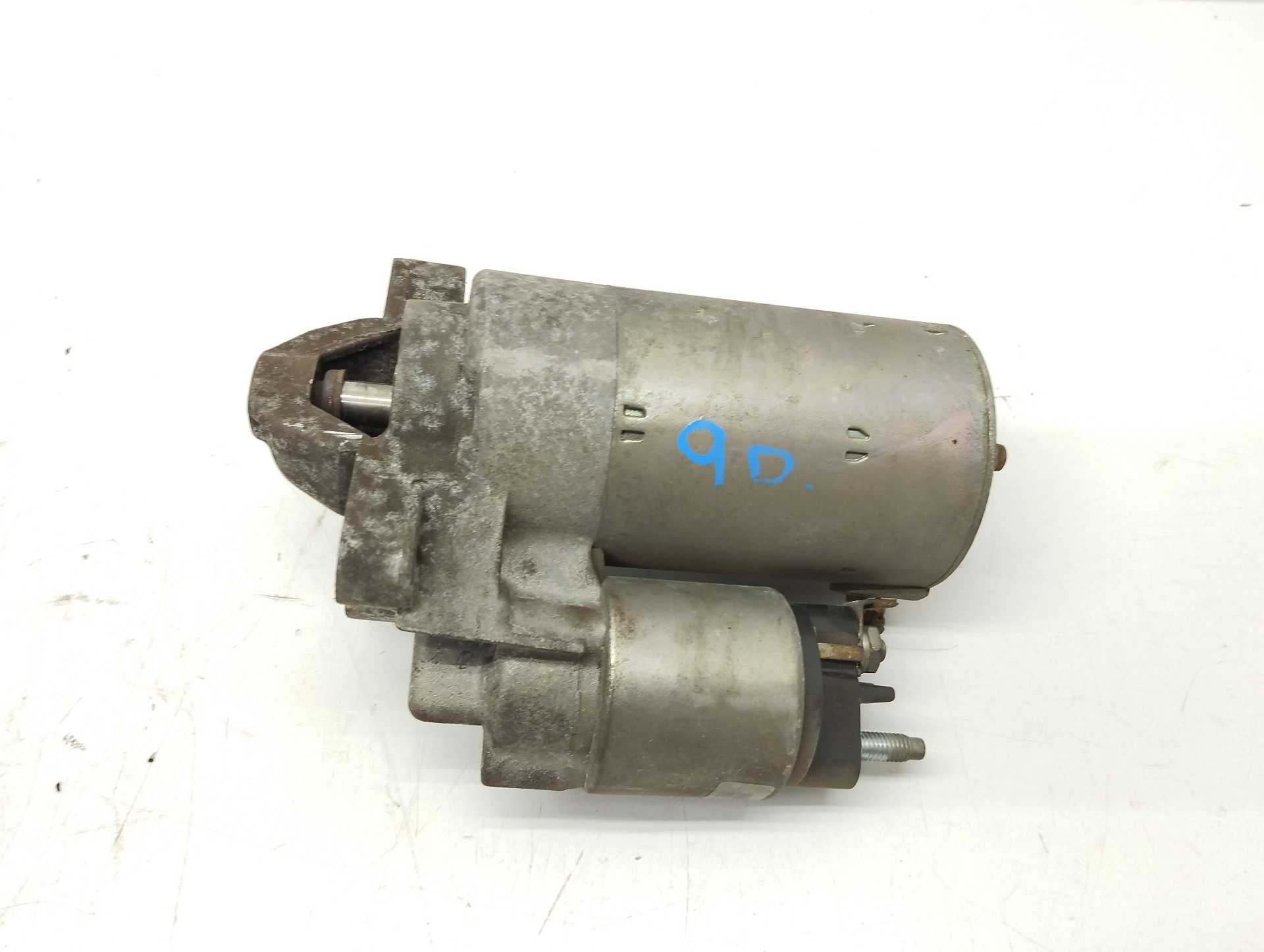 Recambio de motores de arranque para citroën c4 berlina lx referencia OEM IAM 9647982880 BOSCH 