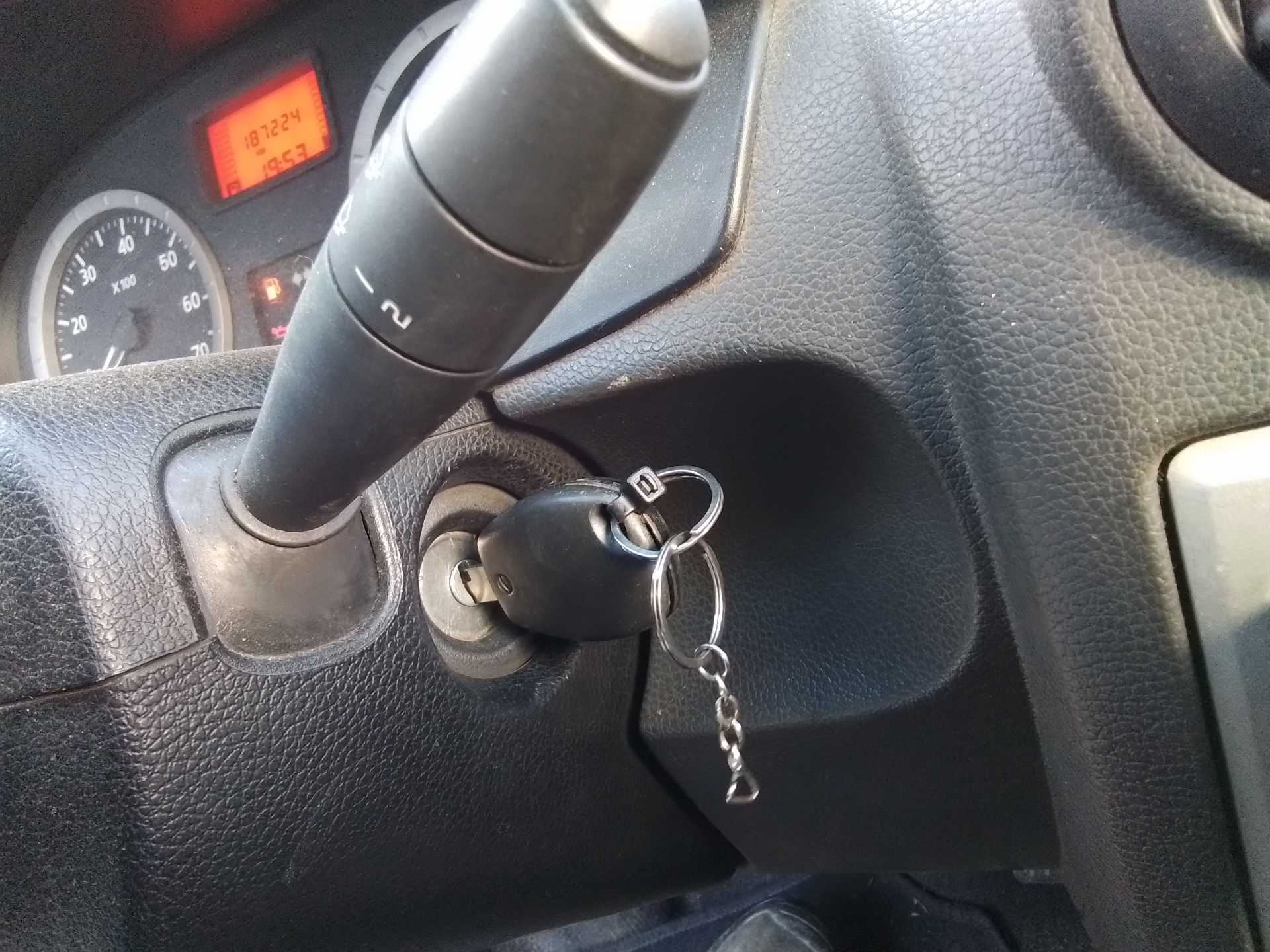 Recambio de conmutador de arranque para dacia logan 1.5 dci diesel cat referencia OEM IAM   
