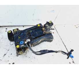 Recambio de deposito adblue para peugeot 3008 active referencia OEM IAM P1002559  P1001677