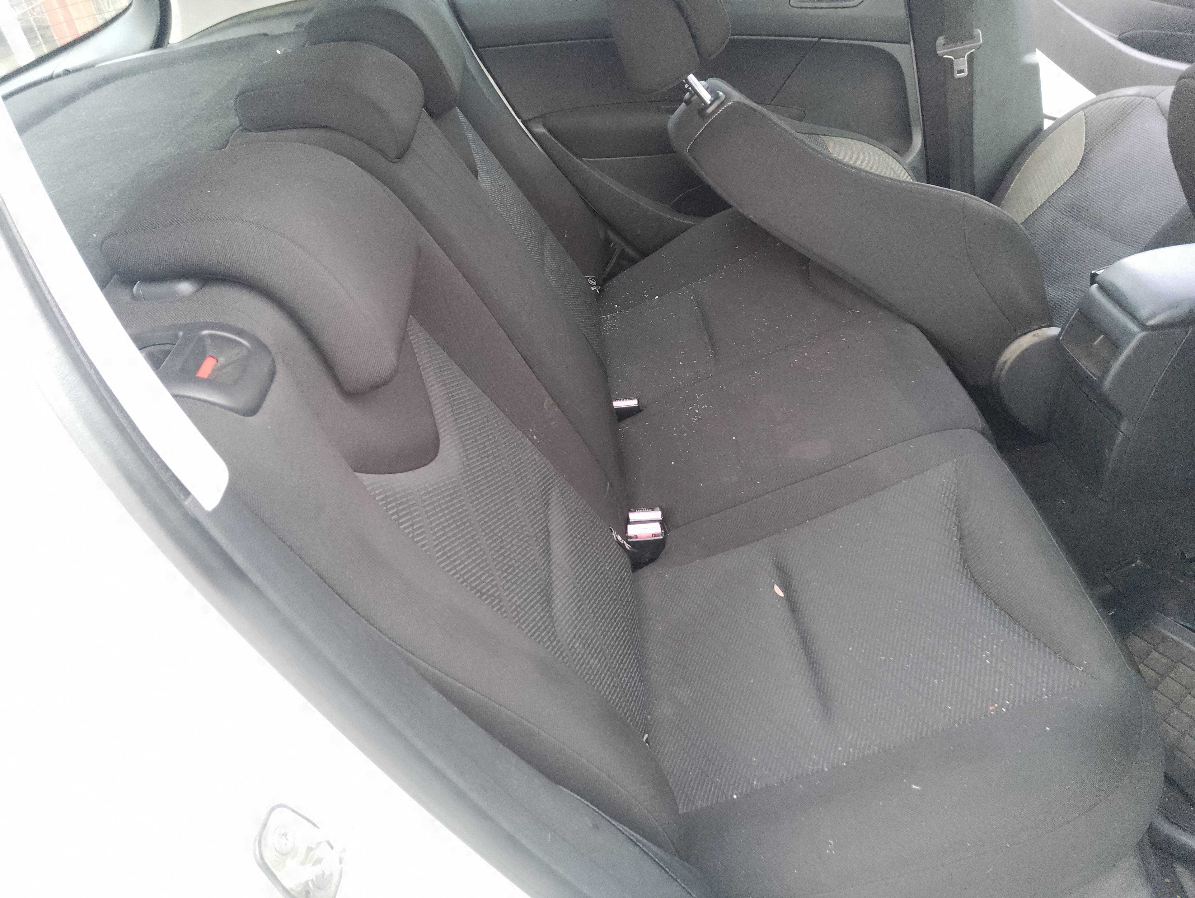 Recambio de asientos traseros para peugeot 308 access referencia OEM IAM   