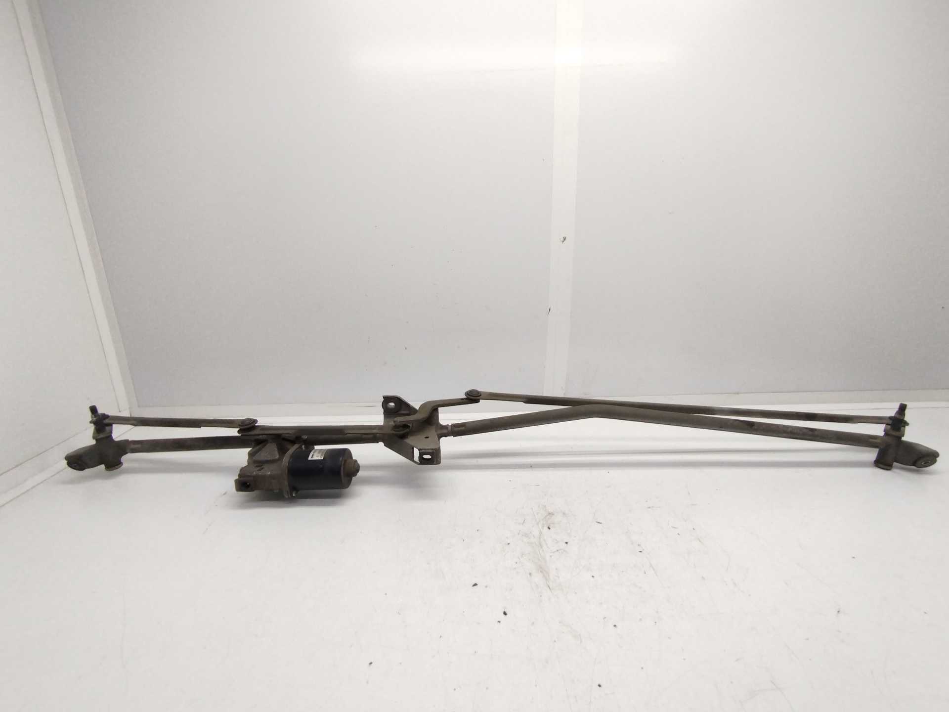 Recambio de motor limpia delantero para citroën c4 berlina lx referencia OEM IAM 404638 VALEO 