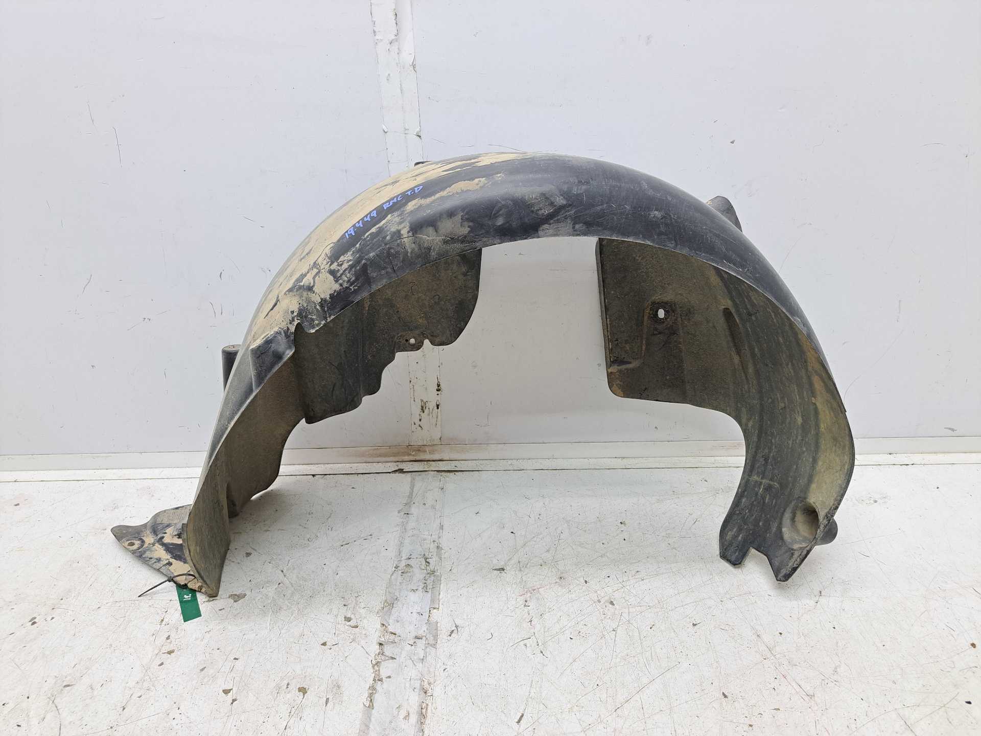 Recambio de paso rueda trasero derecho para peugeot 308 active referencia OEM IAM 9677266380  