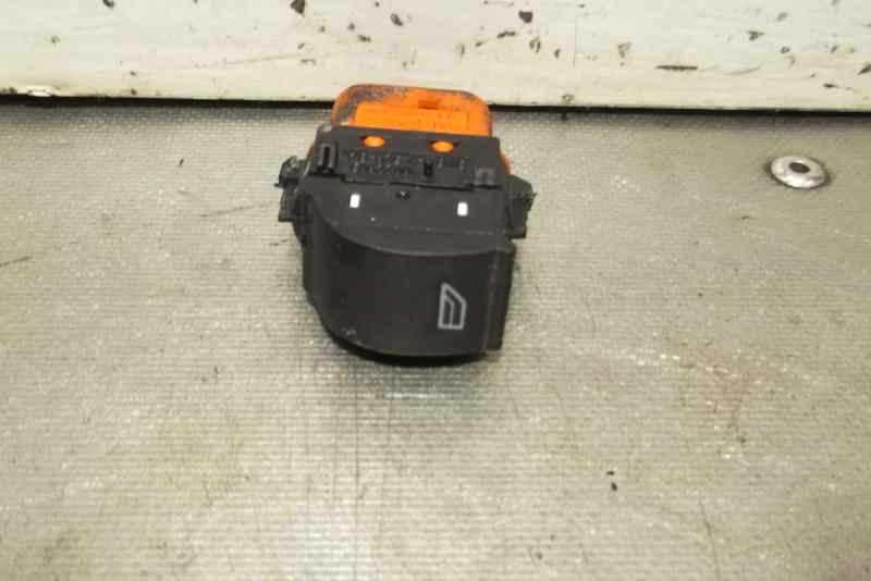 Recambio de mando elevalunas delantero derecho para ford transit connect 1.5 tdci cat referencia OEM IAM   