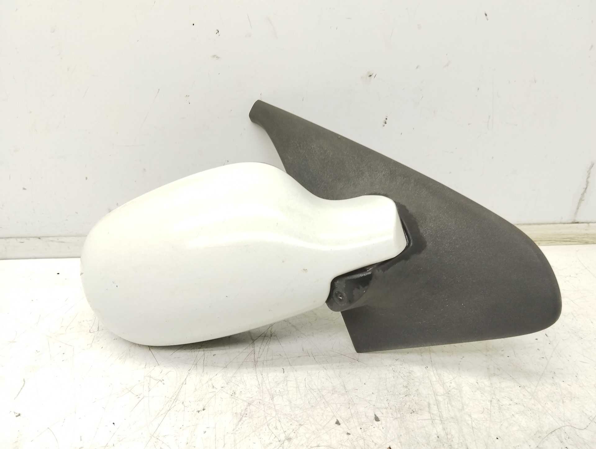 Recambio de retrovisor derecho para renault clio ii fase ii (b/cb0) authentique referencia OEM IAM E2018011  