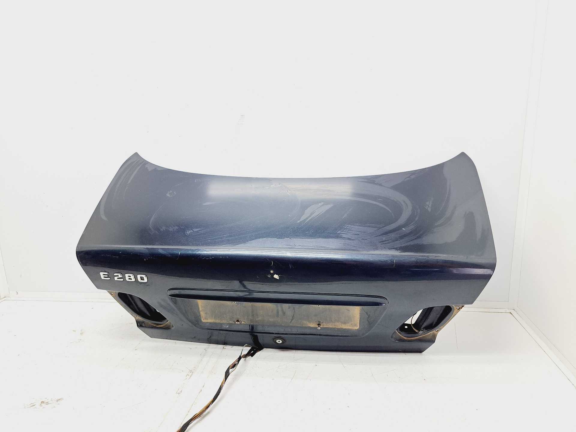 Recambio de tapa maletero para mercedes-benz clase e (w210) berlina referencia OEM IAM   