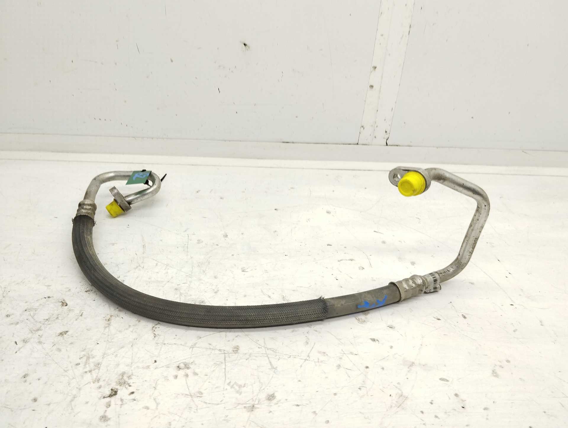 Recambio de tubos aire acondicionado para renault captur 1.5 dci diesel fap referencia OEM IAM 924907813R  