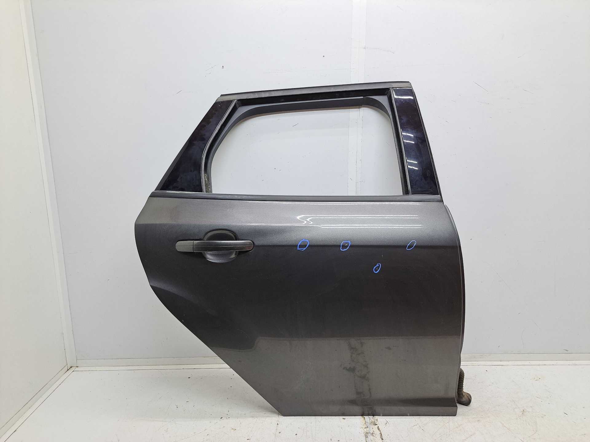 Recambio de puerta trasera derecha para ford focus lim. (cb8) sport referencia OEM IAM  1835274 