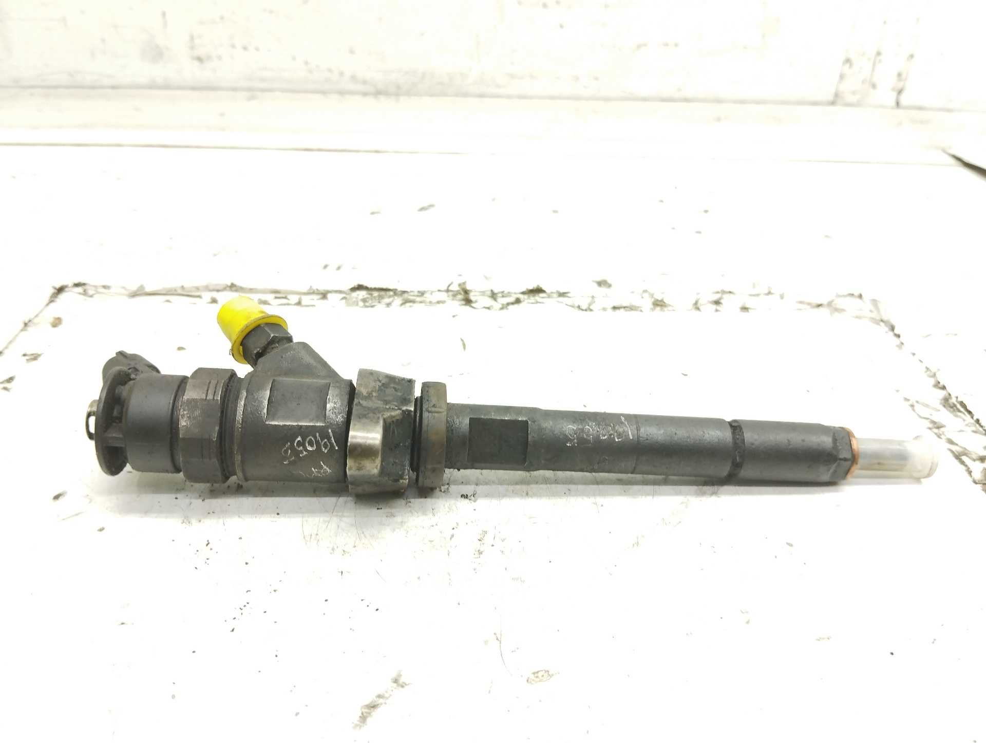 Recambio de inyector para citroën berlingo 1.6 hdi 92 multispace referencia OEM IAM 0445110311  