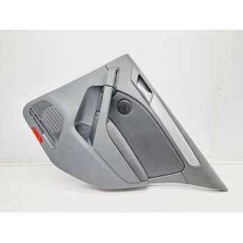 GUARNECIDO PUERTA TRASERA DERECHA 5K6867212 