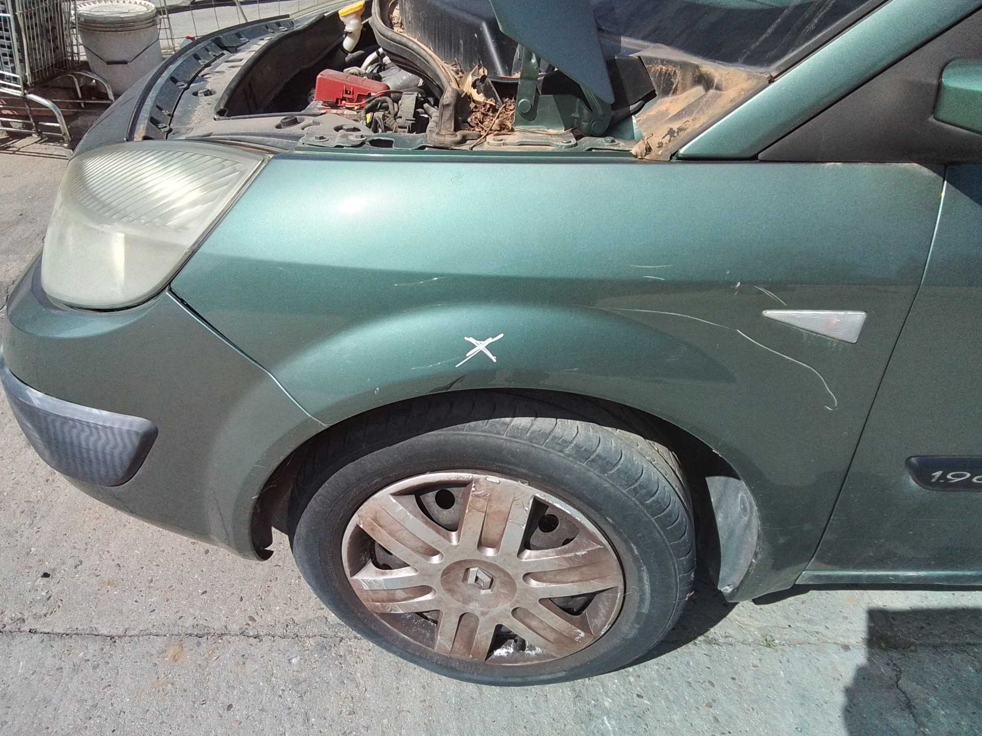 Recambio de aleta delantera izquierda para renault scenic ii authentique referencia OEM IAM   