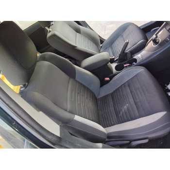 ASIENTO DELANTERO DERECHO 