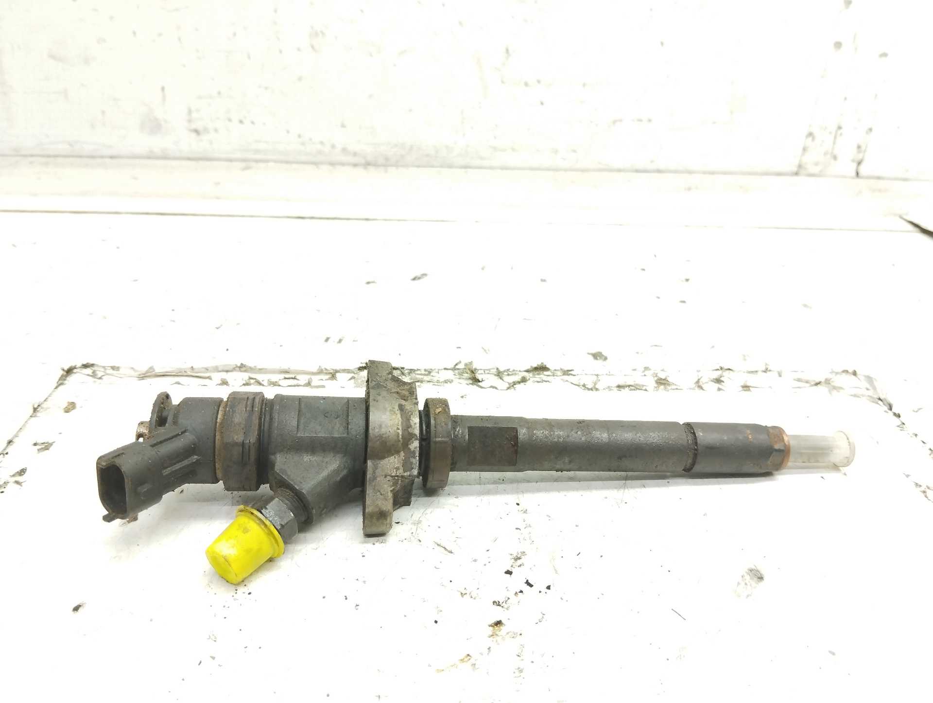 Recambio de inyector para citroën berlingo 1.6 hdi 92 multispace referencia OEM IAM 0445110311  