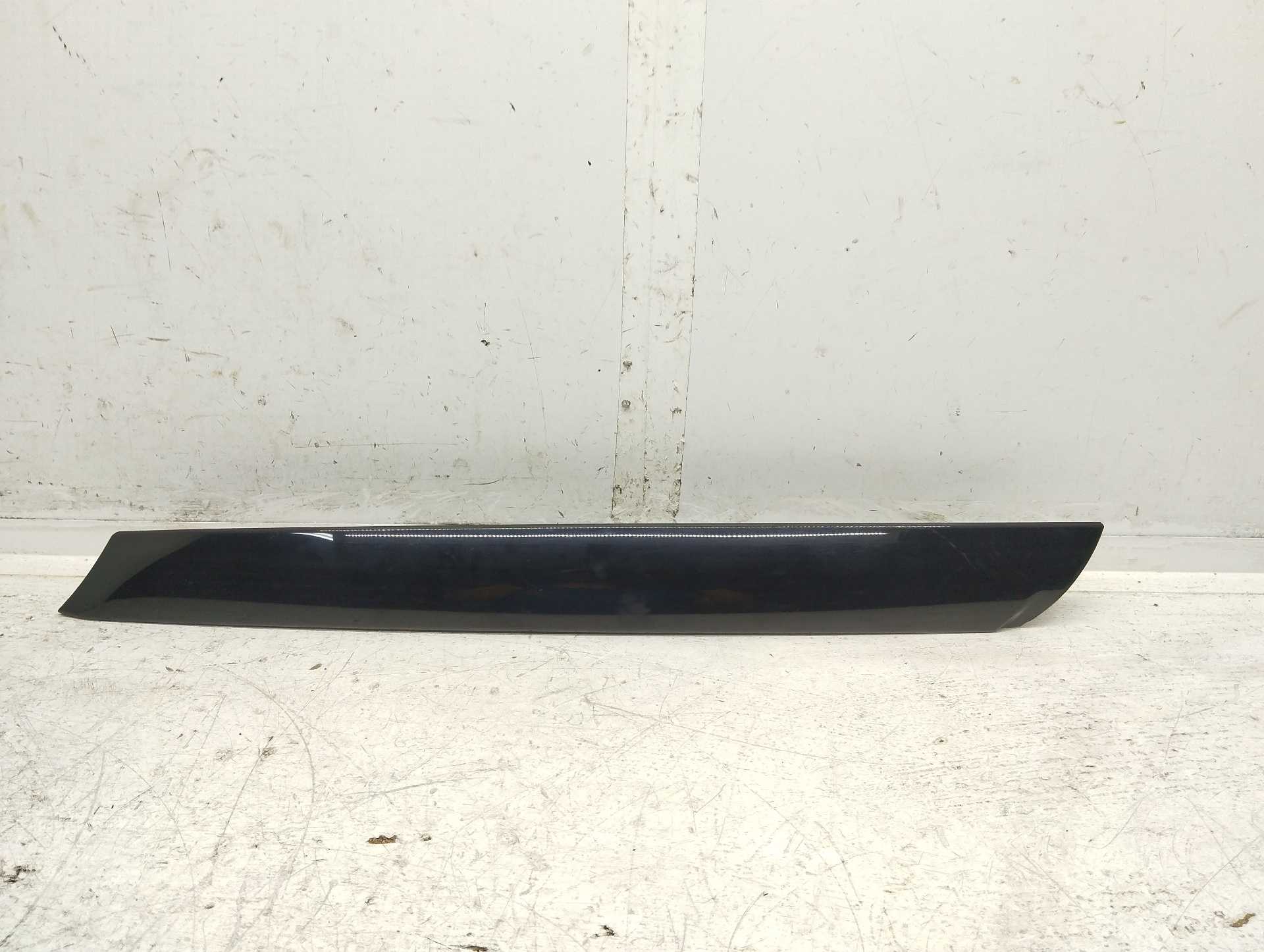 Recambio de molduras delanteras para bmw mini countryman (r60) cooper d referencia OEM IAM 41400002  