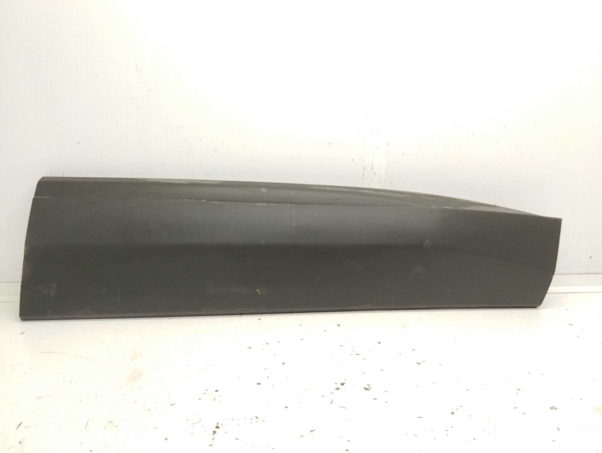 Recambio de moldura para peugeot 3008 active referencia OEM IAM 9811603977  