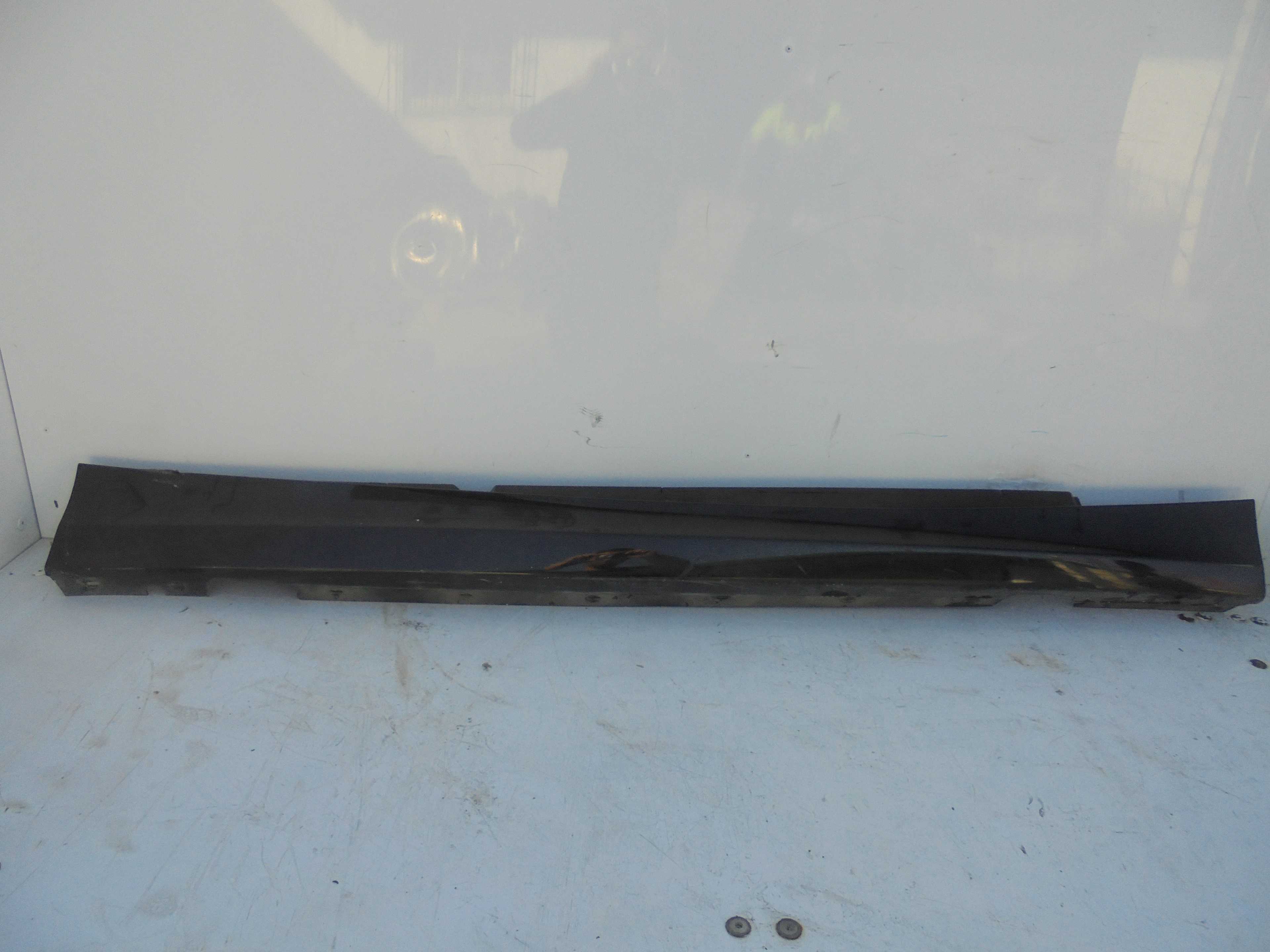 Recambio de faldon lateral para bmw serie 1 berlina (e81/e87) 2.0 16v referencia OEM IAM   