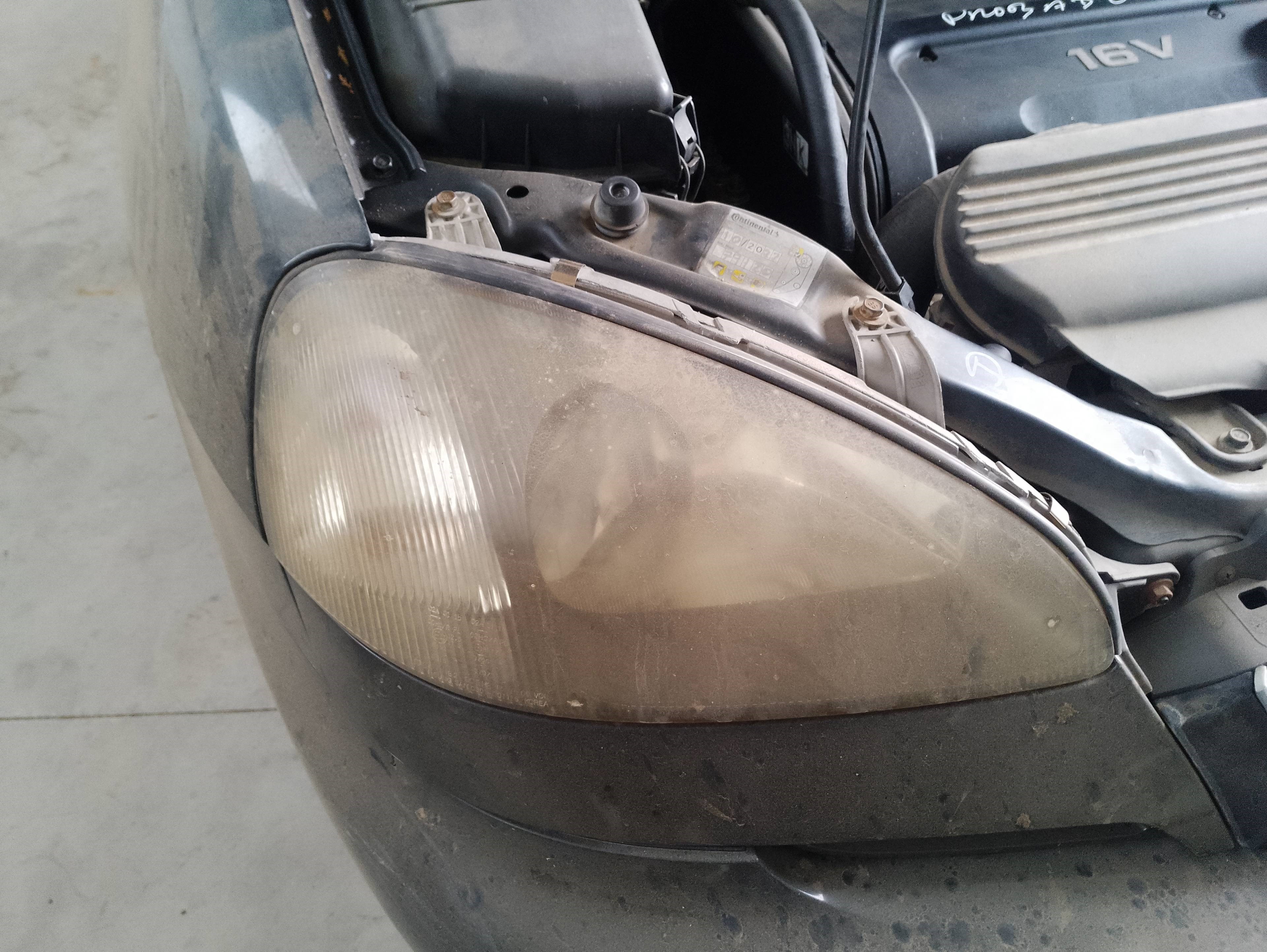 Recambio de faro derecho para chevrolet tacuma se referencia OEM IAM   