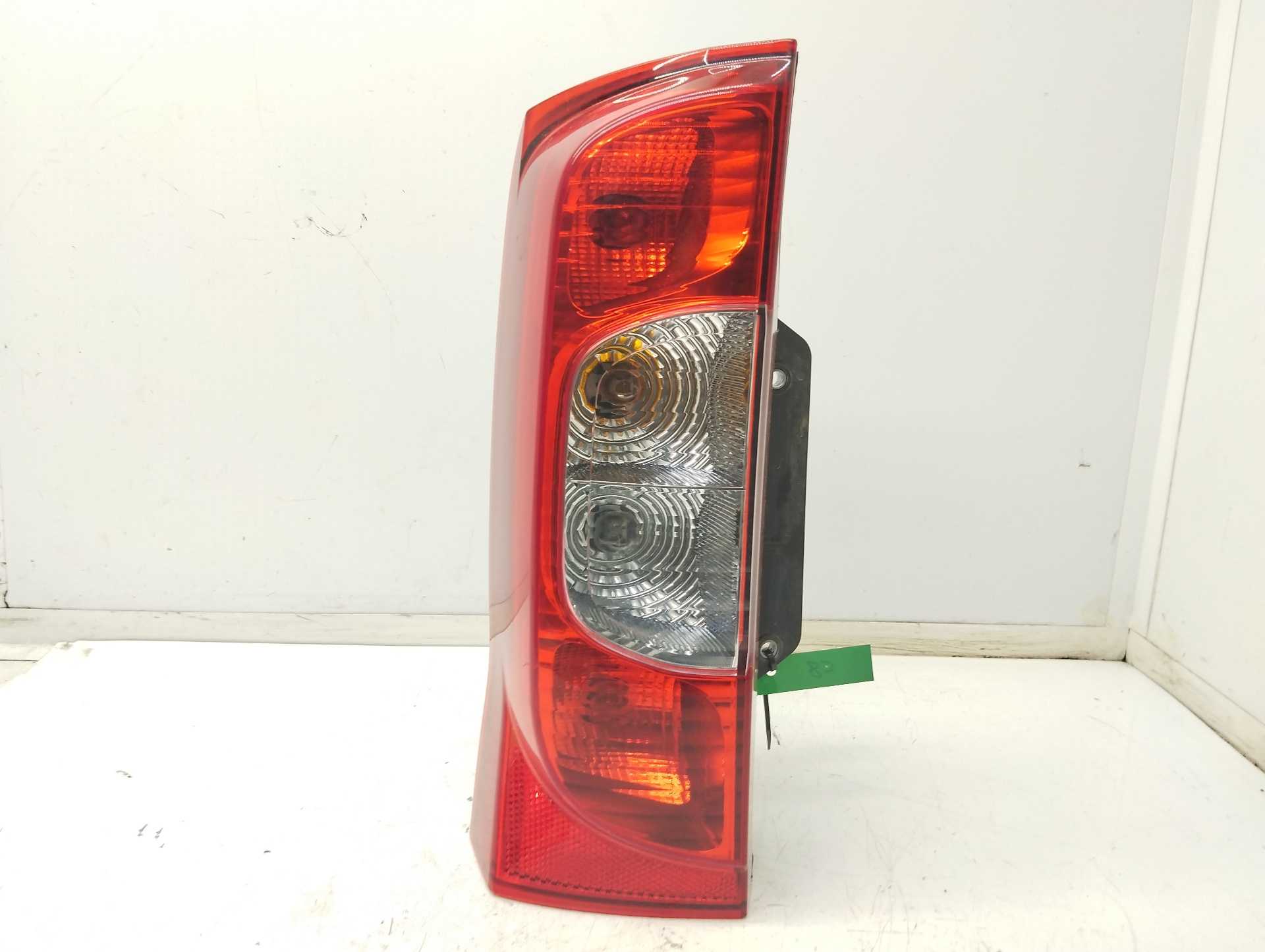 Recambio de piloto trasero izquierdo para fiat fiorino básico referencia OEM IAM E91524  