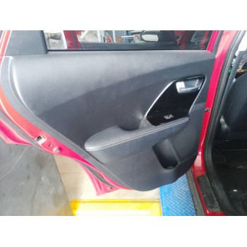 GUARNECIDO PUERTA TRASERA IZQUIERDA 