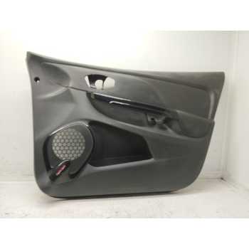 GUARNECIDO PUERTA DELANTERA DERECHA 809004539R 