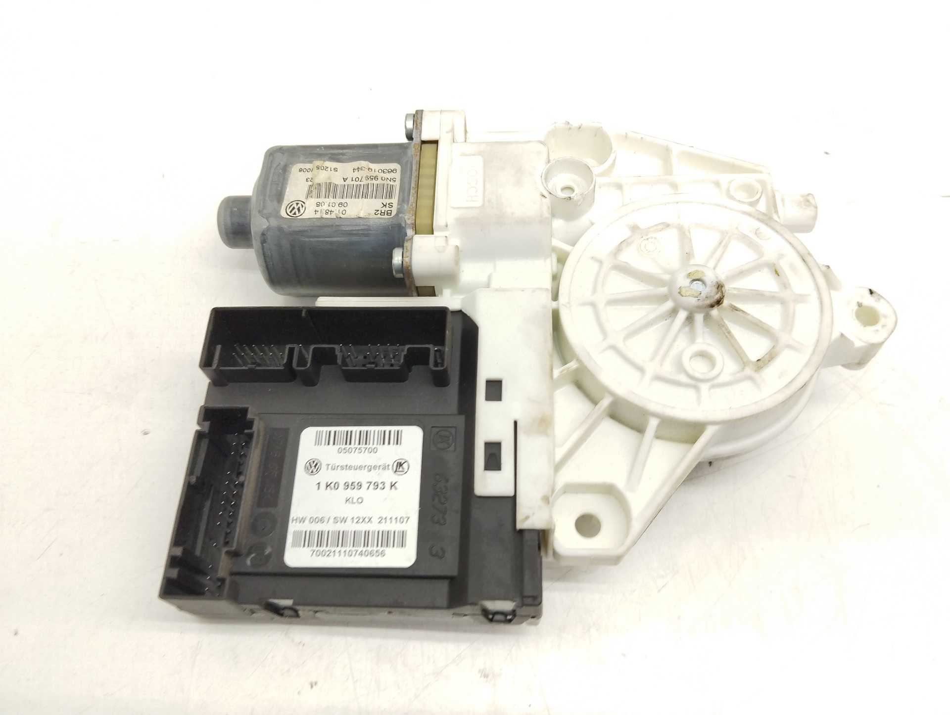 Recambio de motor elevalunas delantero izquierdo para volkswagen tiguan (5n1) 2.0 tdi referencia OEM IAM 5N0959701A  