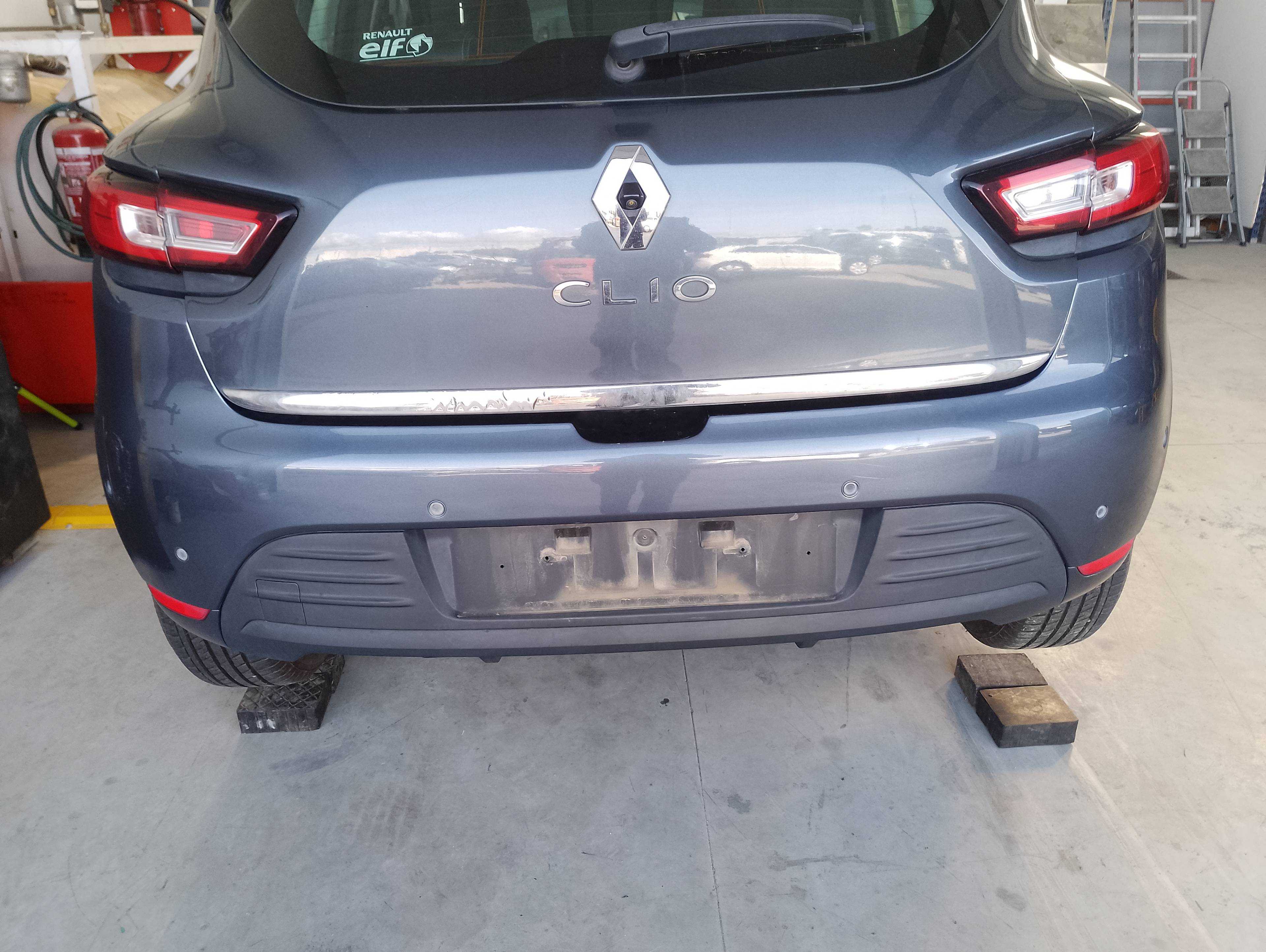 Recambio de paragolpes trasero para renault clio iv 1.0 tce referencia OEM IAM   