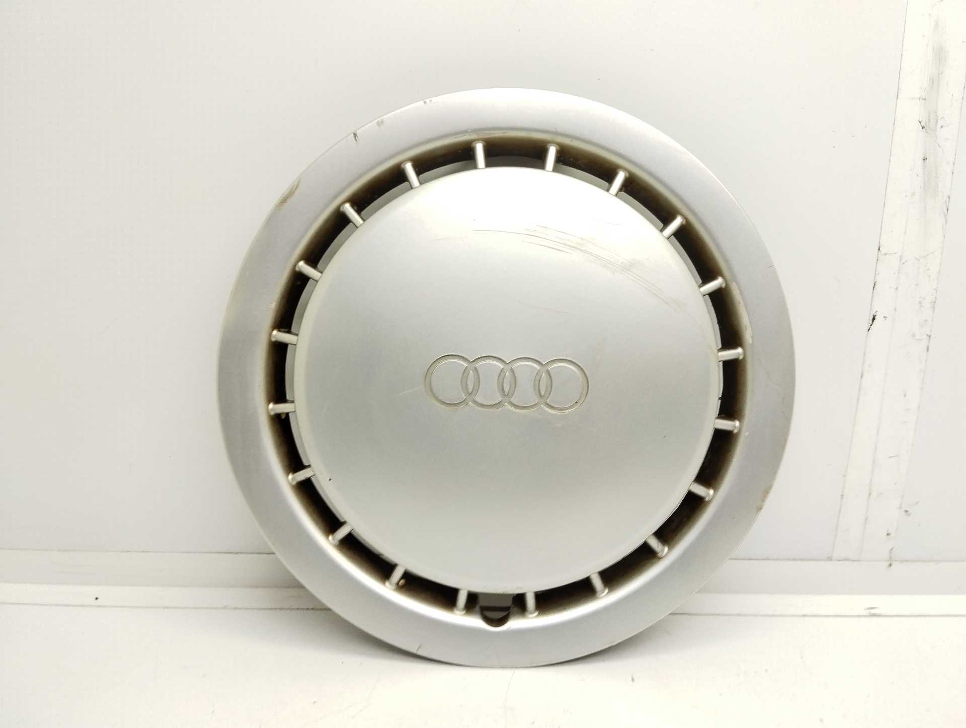 Recambio de tapacubos para audi 90 referencia OEM IAM 893601147  