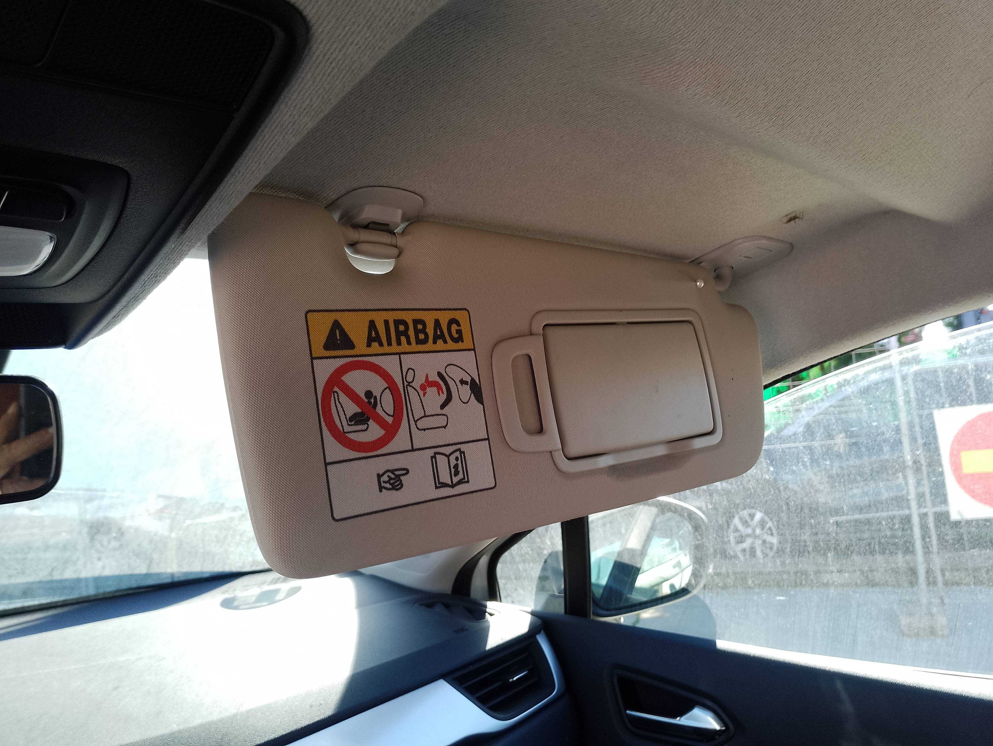 Recambio de parasol derecho para renault captur ii equilibre referencia OEM IAM   