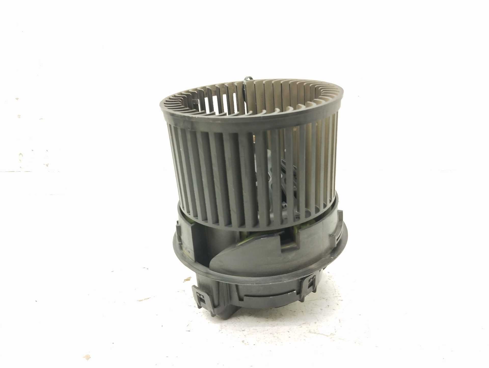 Recambio de motor calefaccion para peugeot 2008 (--.2013) active referencia OEM IAM T1013140A  