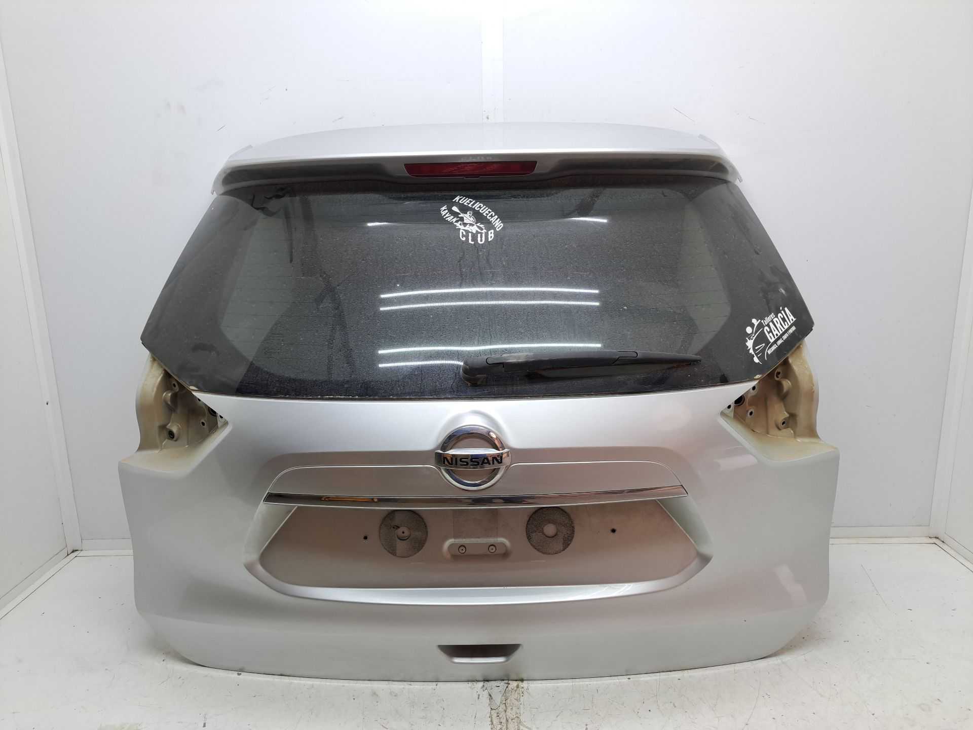 Recambio de porton trasero para nissan x-trail (t32) 360 referencia OEM IAM   