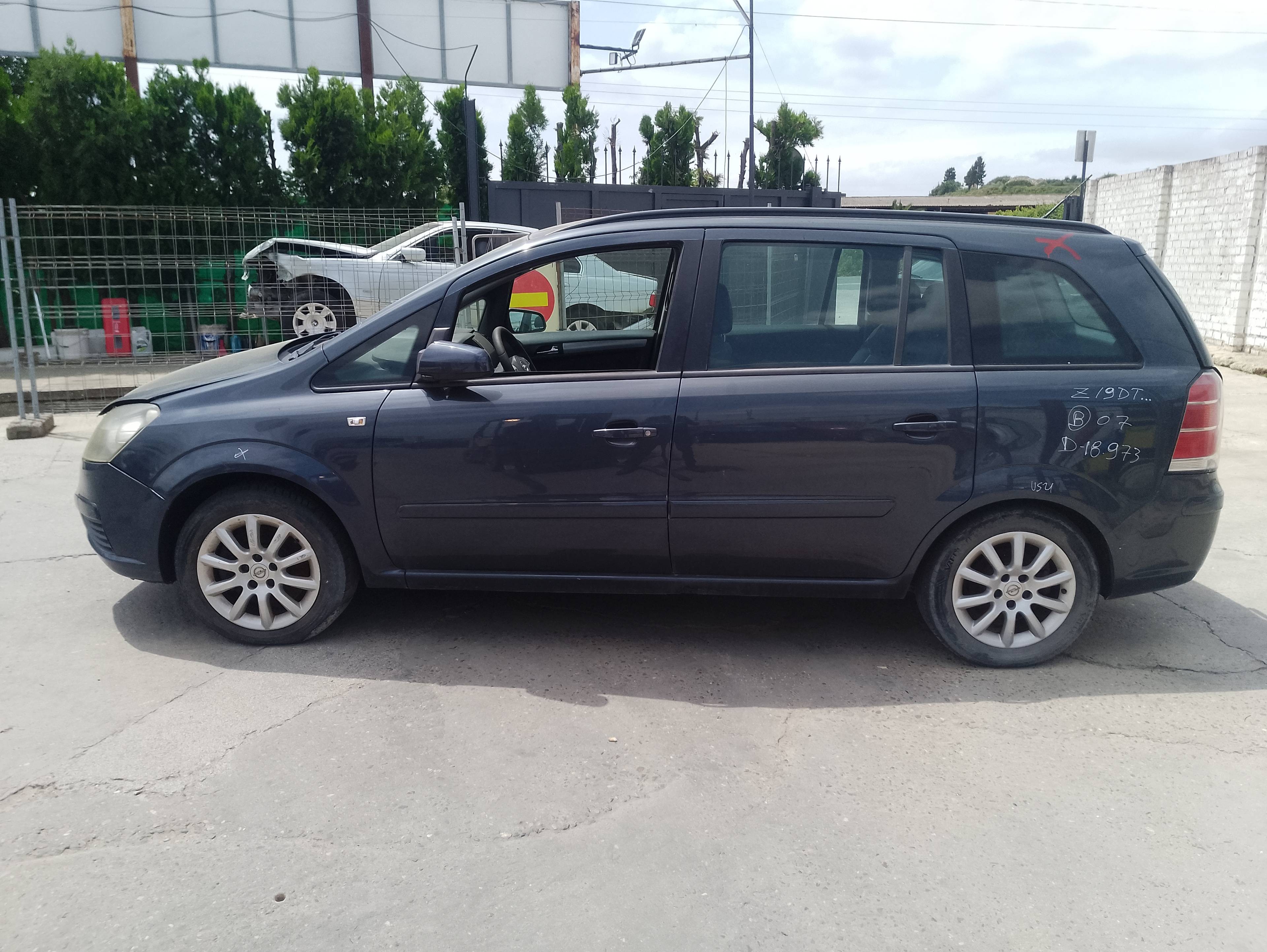 opel zafira b del año 2007