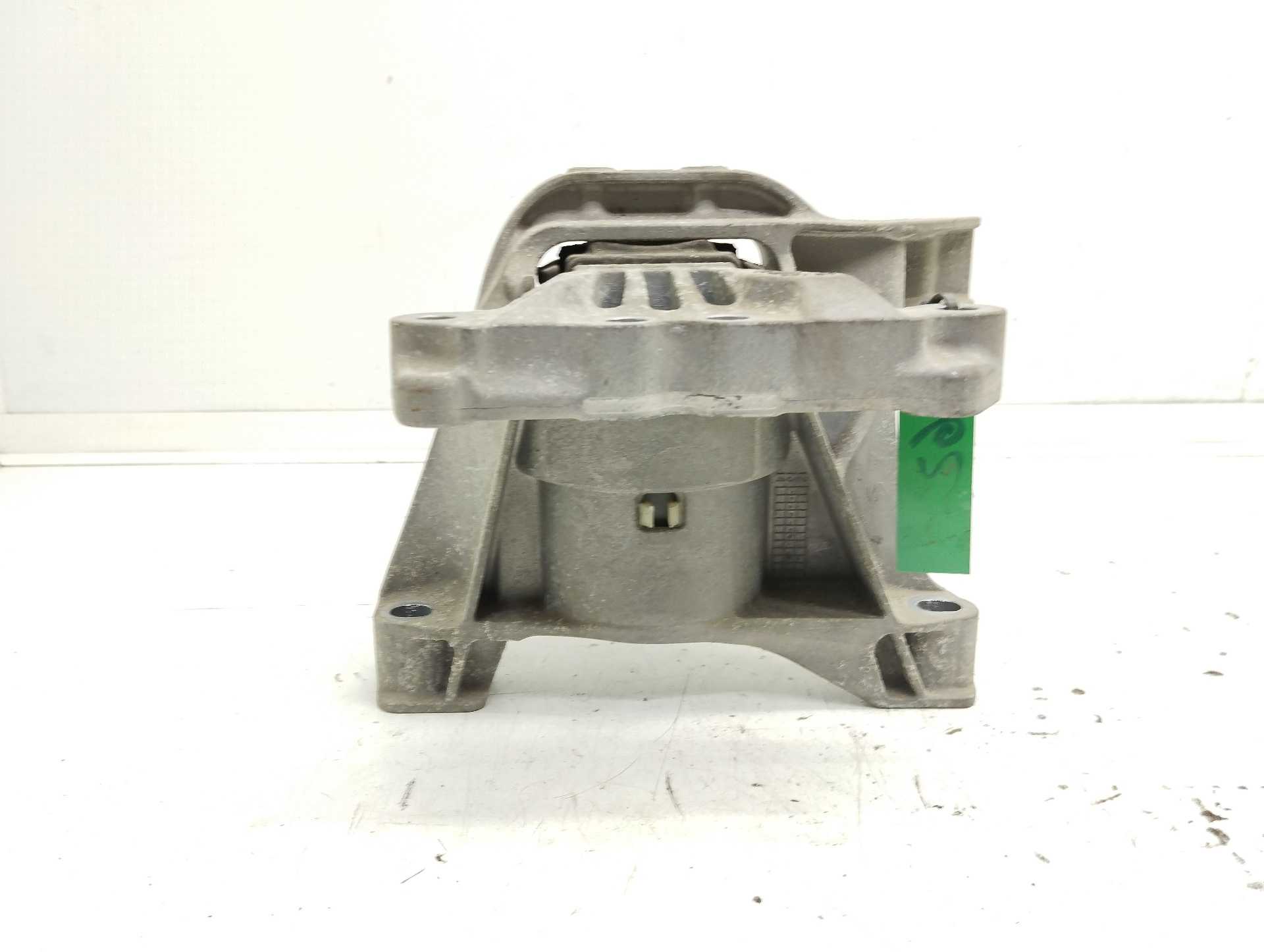 Recambio de soporte motor derecho para peugeot 308 active referencia OEM IAM 4A103720  