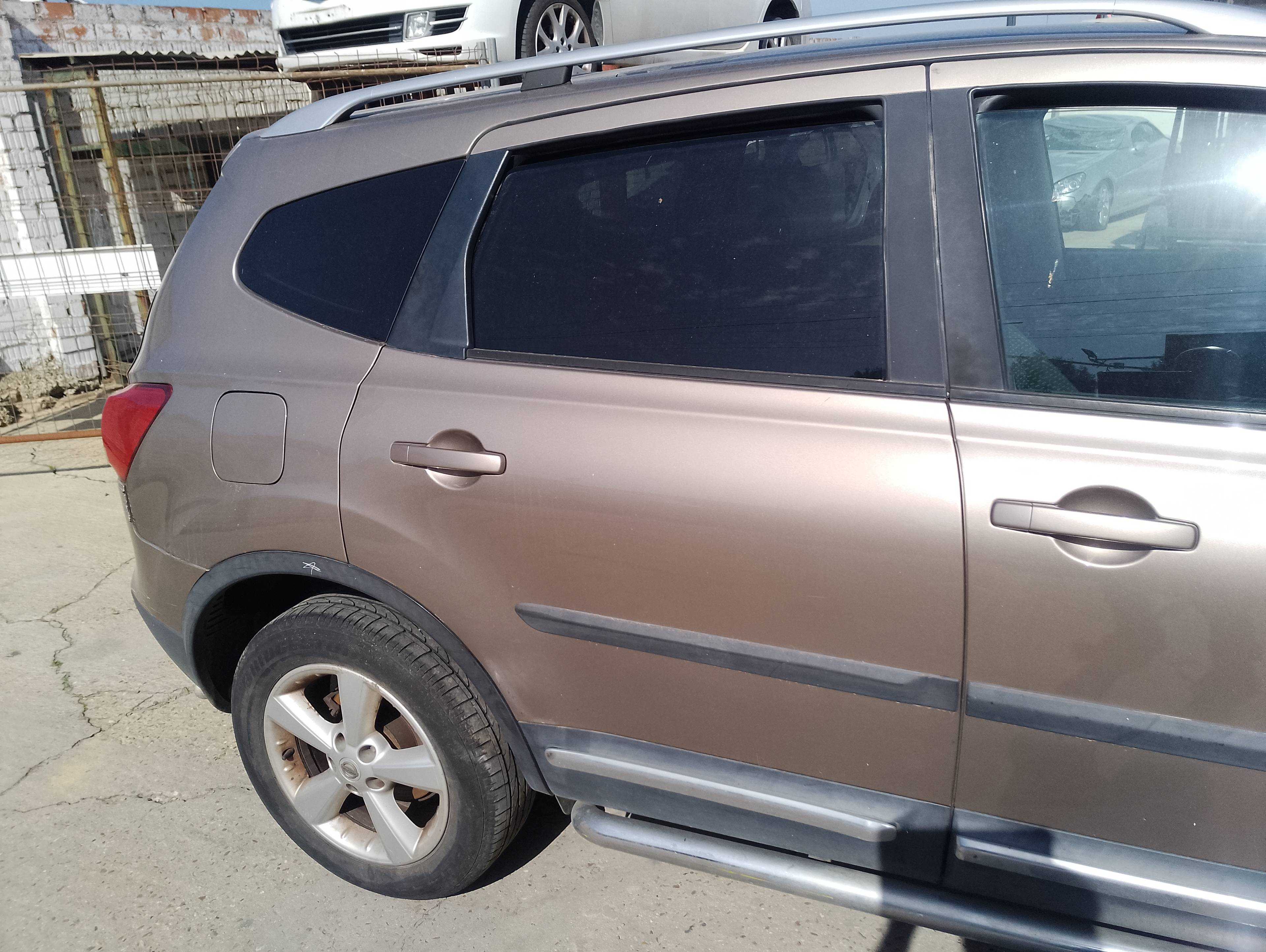 Recambio de puerta trasera derecha para nissan qashqai+2 (jj10) acenta referencia OEM IAM   