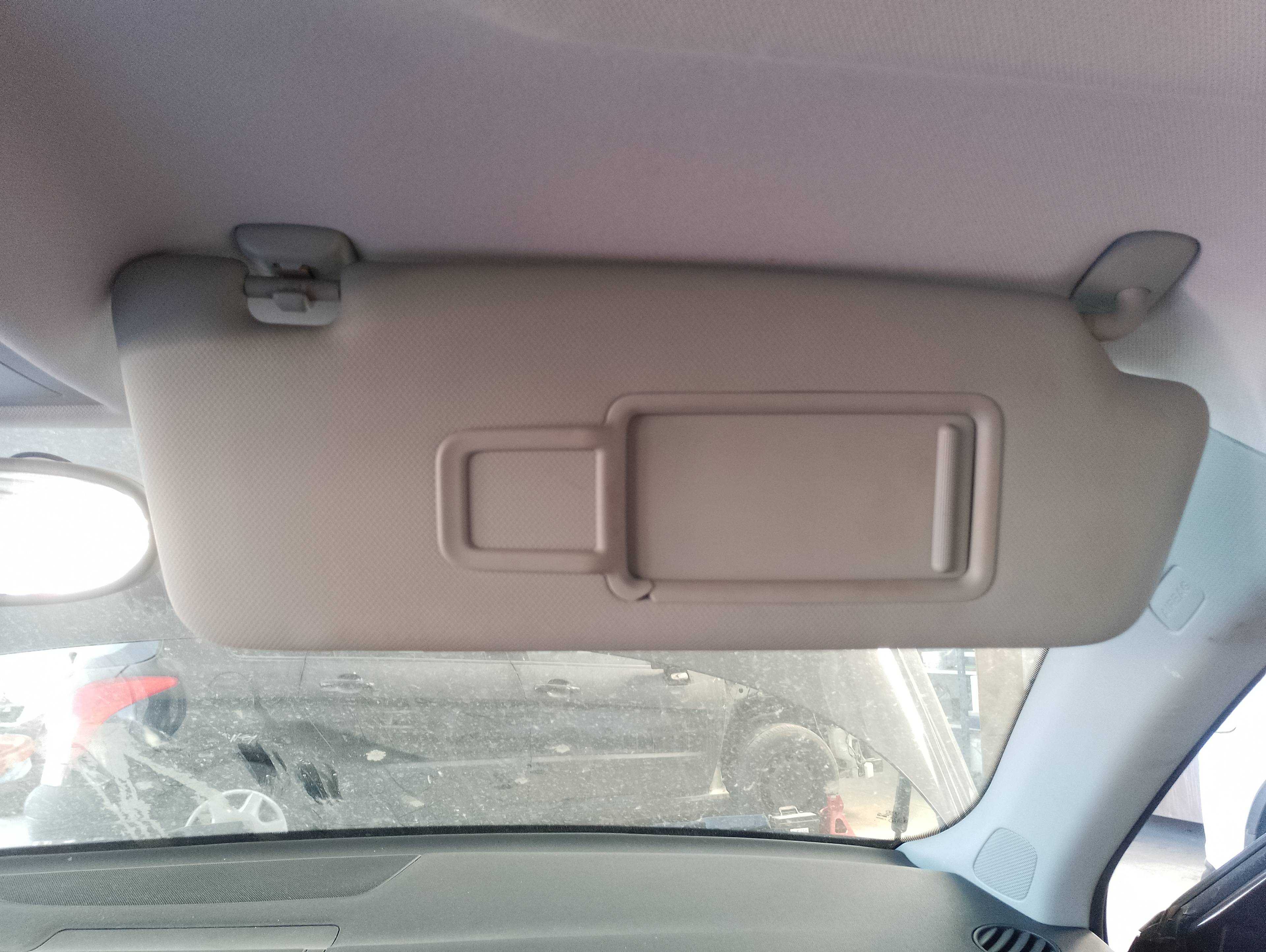 Recambio de parasol derecho para audi a1 (8x) ambition referencia OEM IAM   
