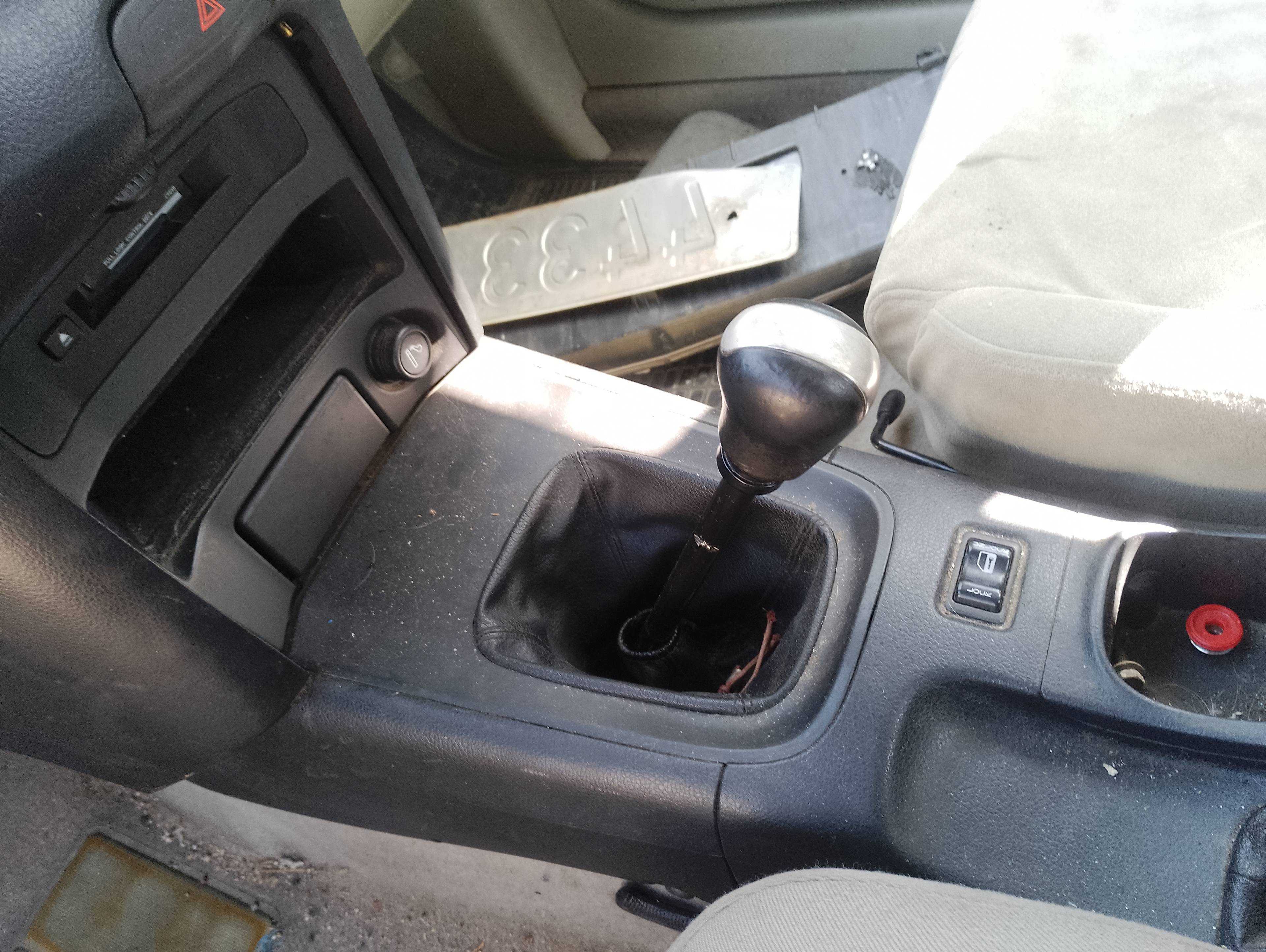 Recambio de palanca cambio para nissan primera berlina (p12) acenta referencia OEM IAM   