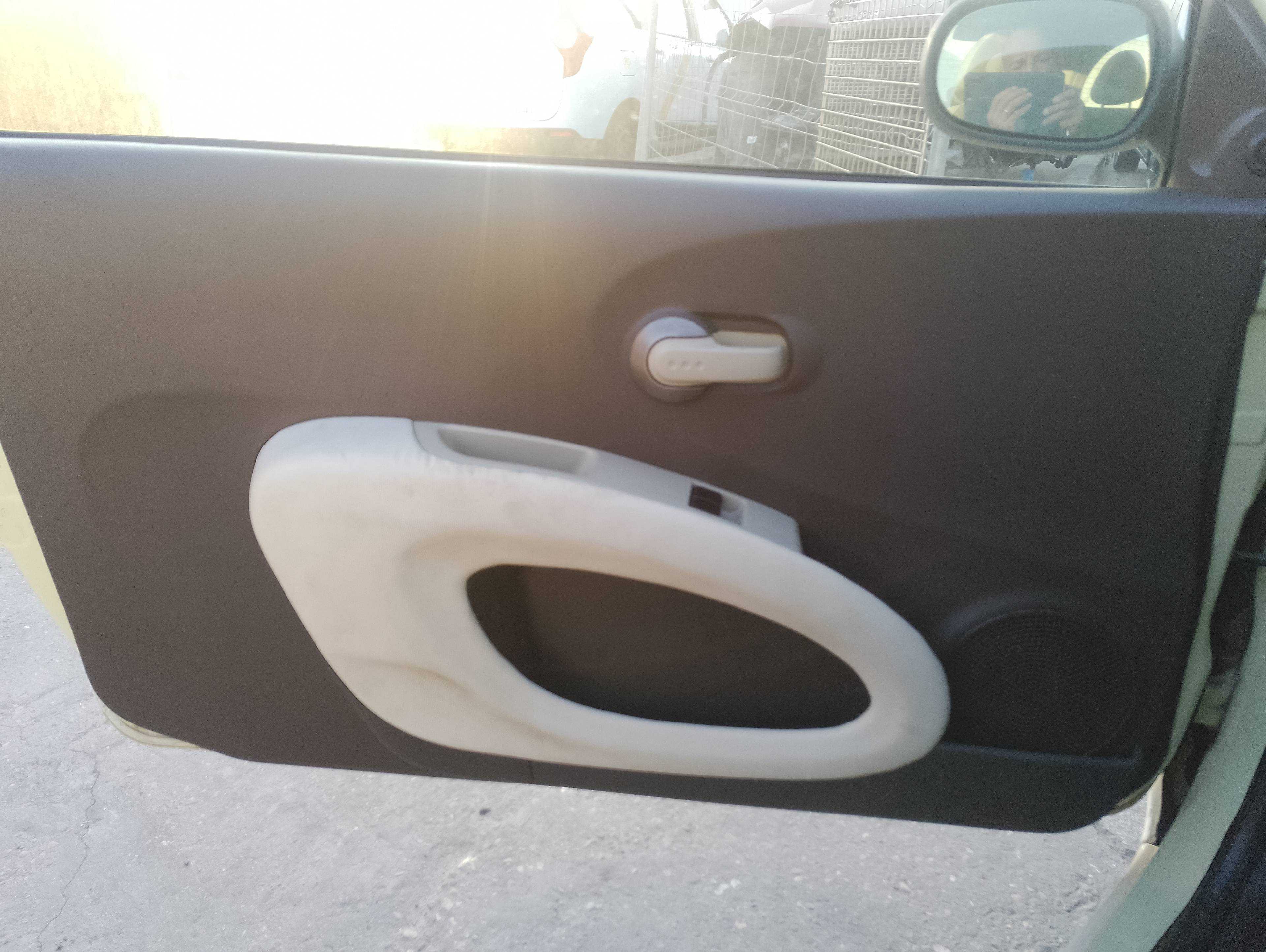 Recambio de guarnecido puerta delantera izquierda para nissan micra (k12e) 25 aniversario referencia OEM IAM   