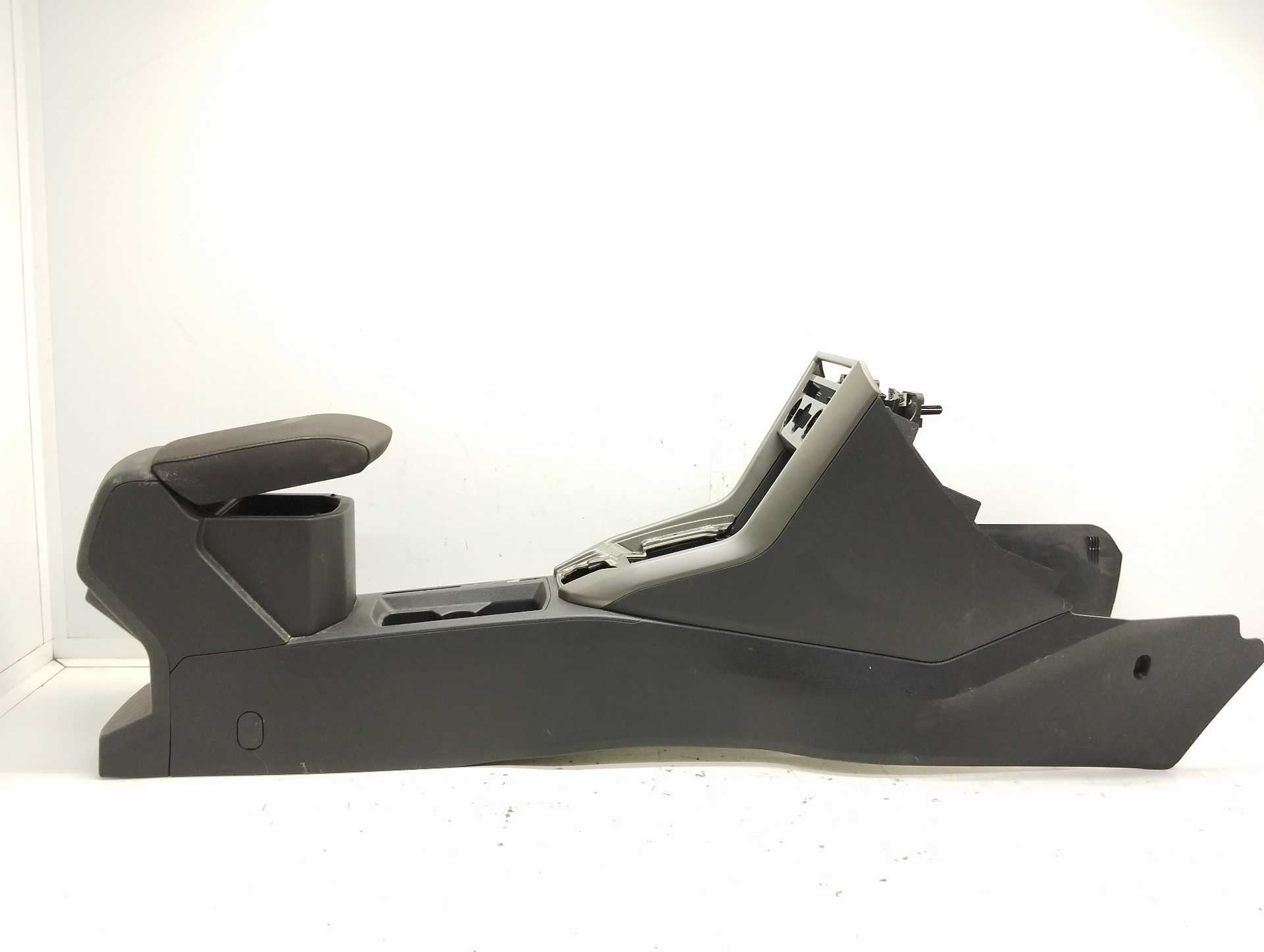 Recambio de consola central para volkswagen t-roc (d11) basis referencia OEM IAM 2GA863241C  