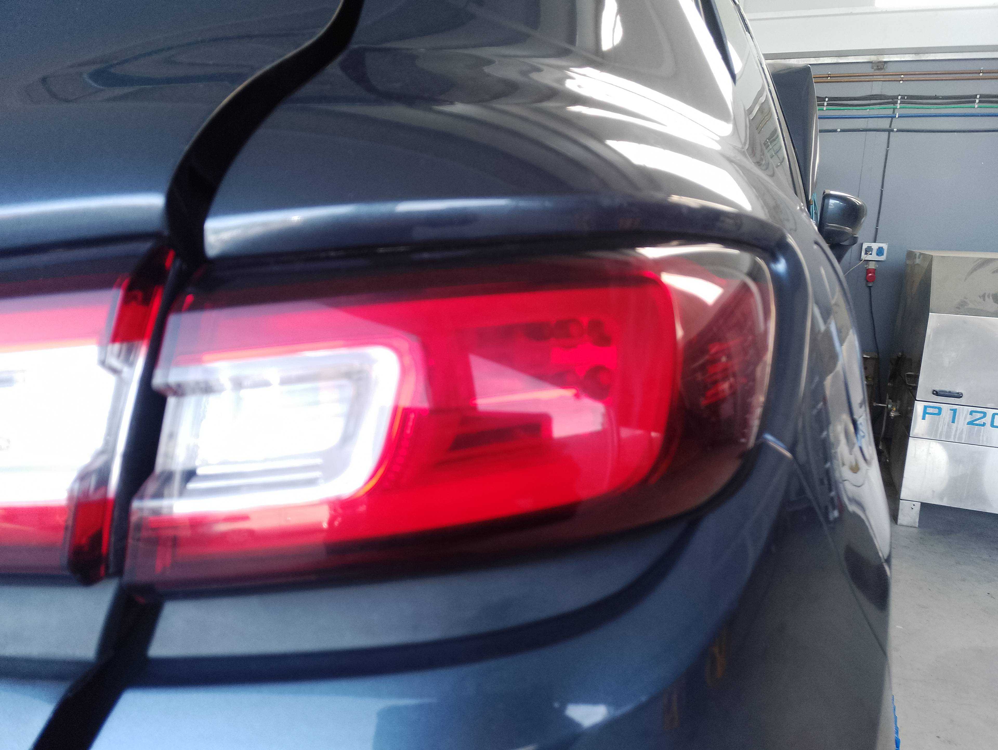Recambio de piloto trasero derecho para renault clio iv 1.0 tce referencia OEM IAM   