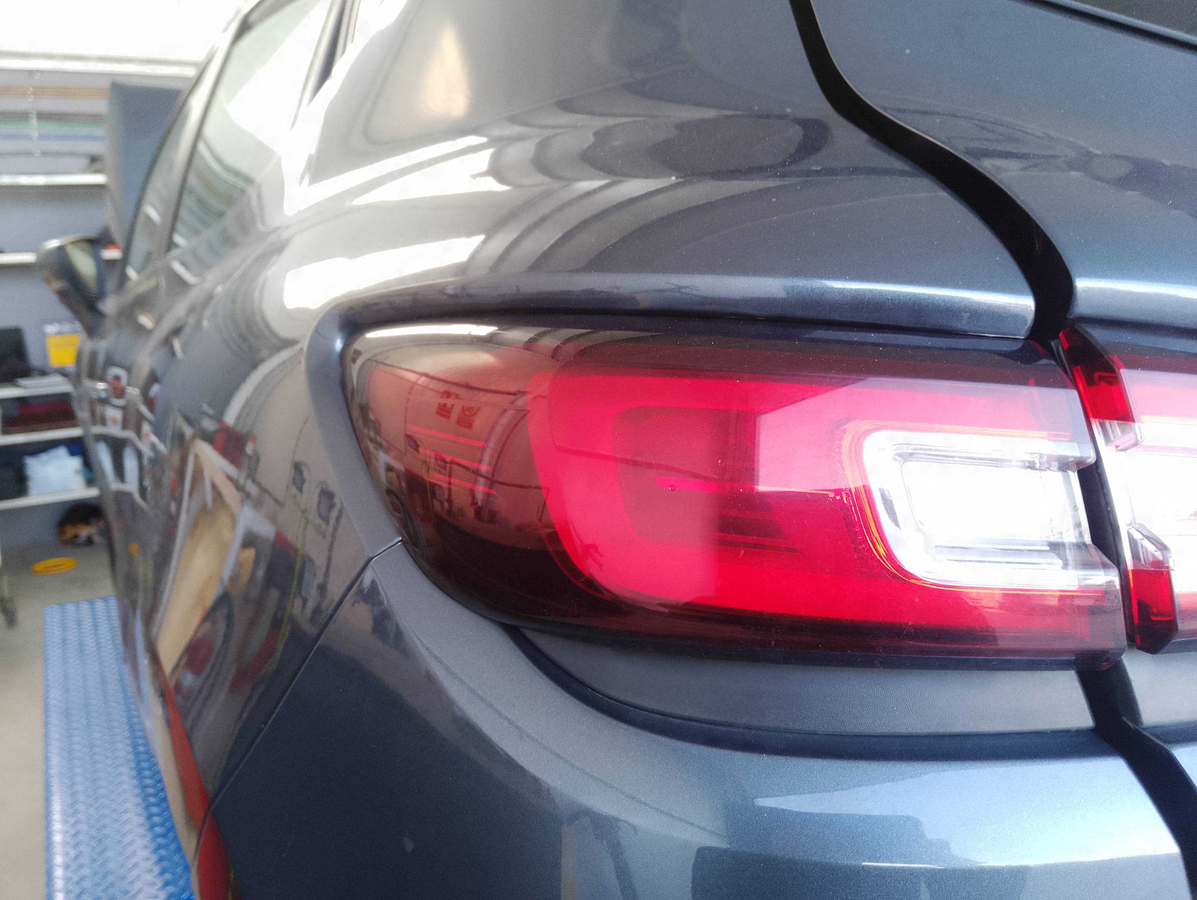 Recambio de piloto trasero izquierdo para renault clio iv 1.0 tce referencia OEM IAM   