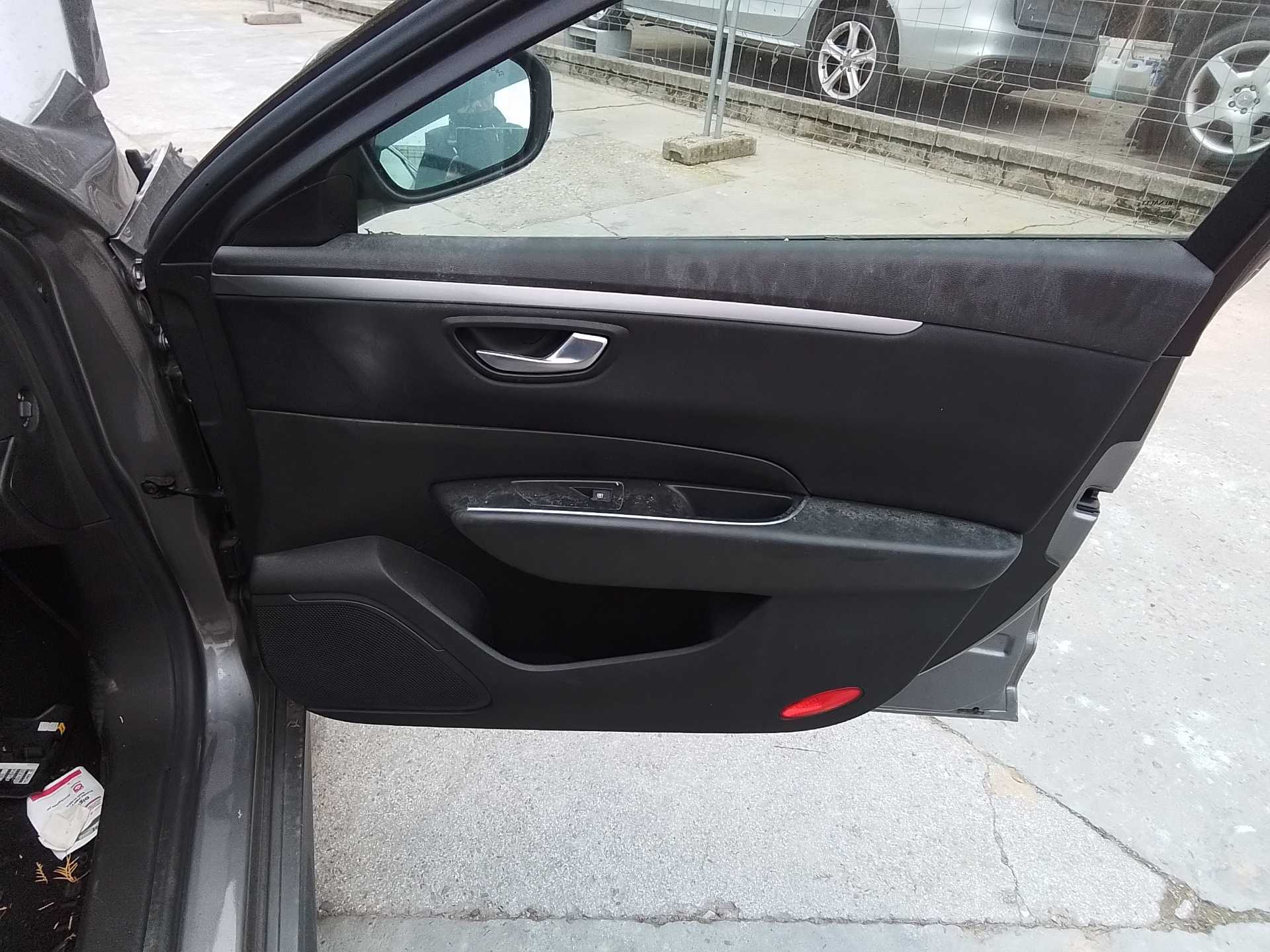 Recambio de guarnecido puerta delantera derecha para renault talisman grandtour intens referencia OEM IAM   
