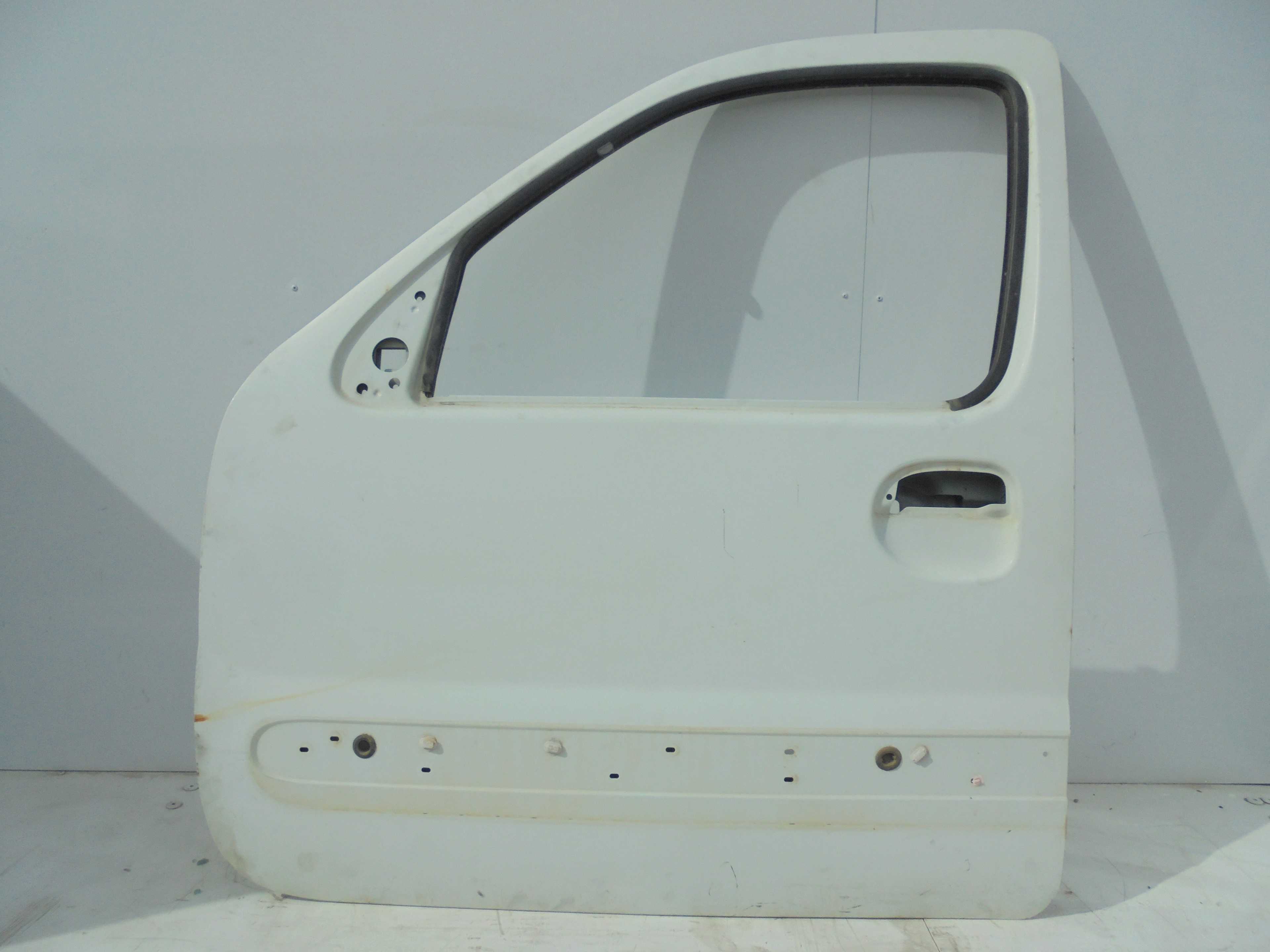 Recambio de puerta delantera izquierda para renault kangoo (f/kc0) alize referencia OEM IAM   
