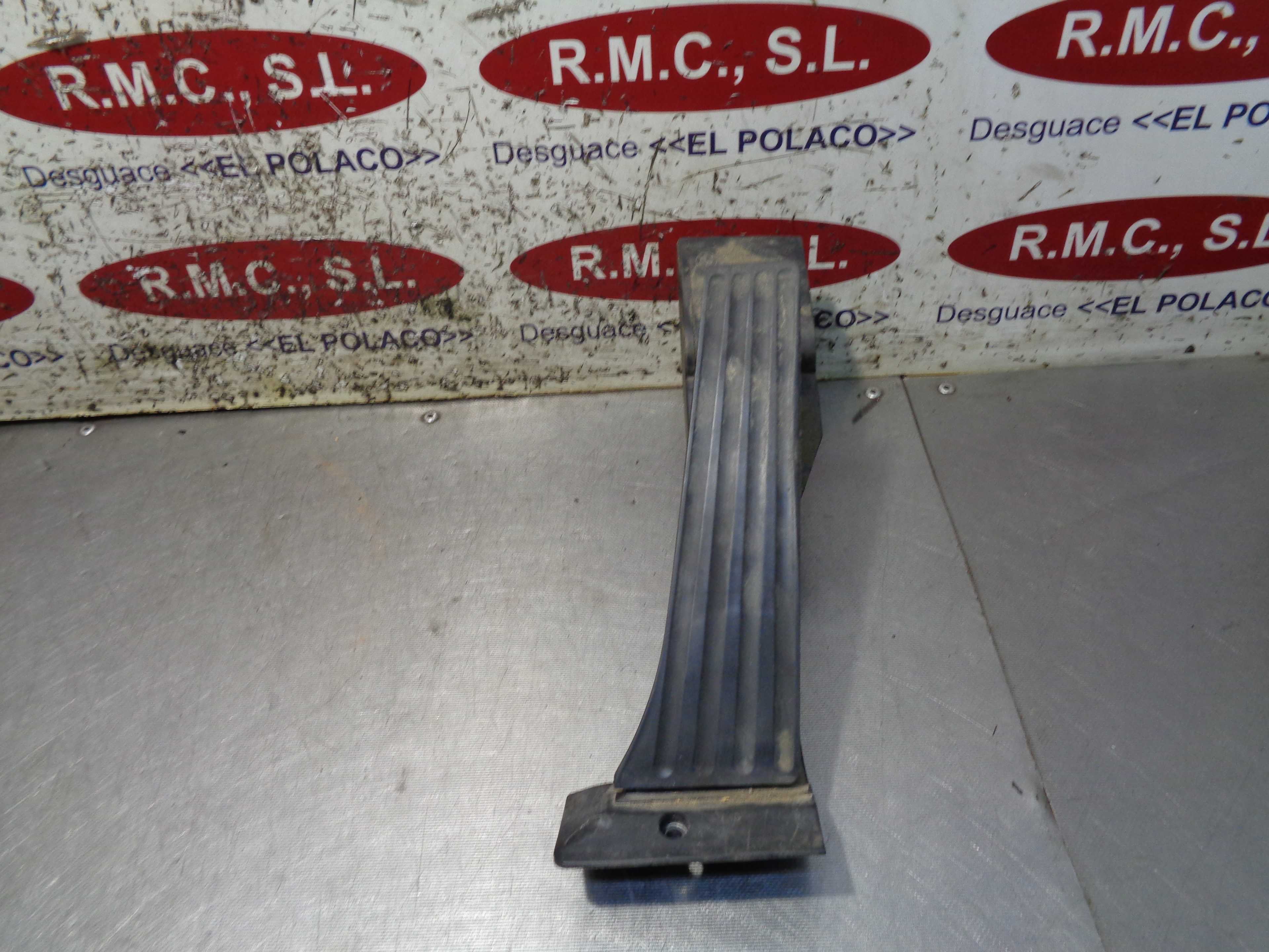 Recambio de pedal acelerador para bmw serie 3 berlina (e90) 325i referencia OEM IAM 35426772645  