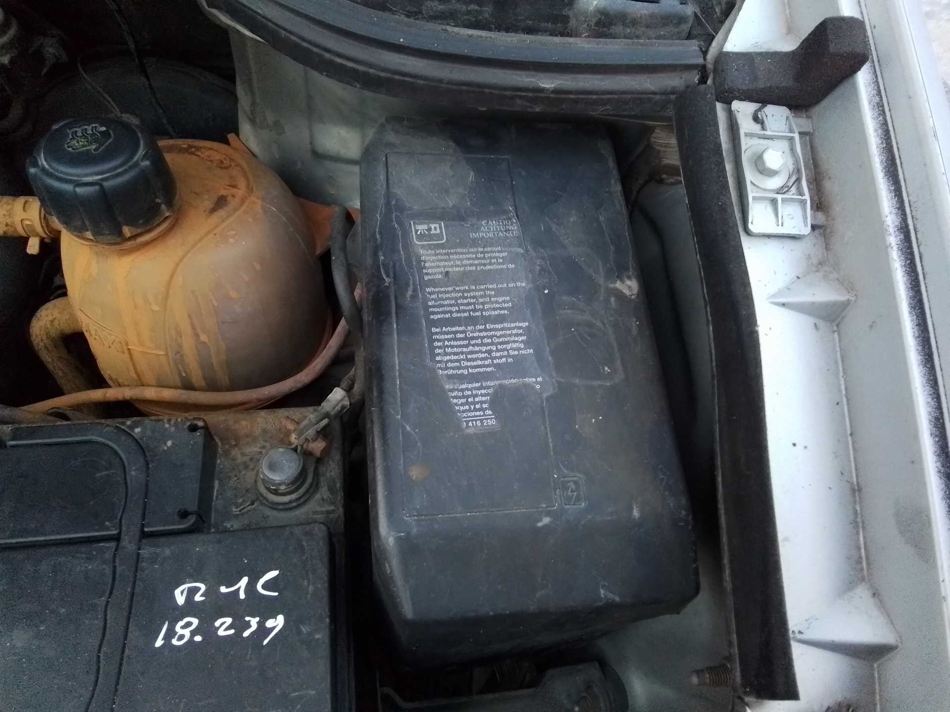 Recambio de caja reles / fusibles para renault scenic (ja..) 1.9 dci authentique referencia OEM IAM   