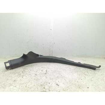 MOLDURA INTERIOR 4G0867767 