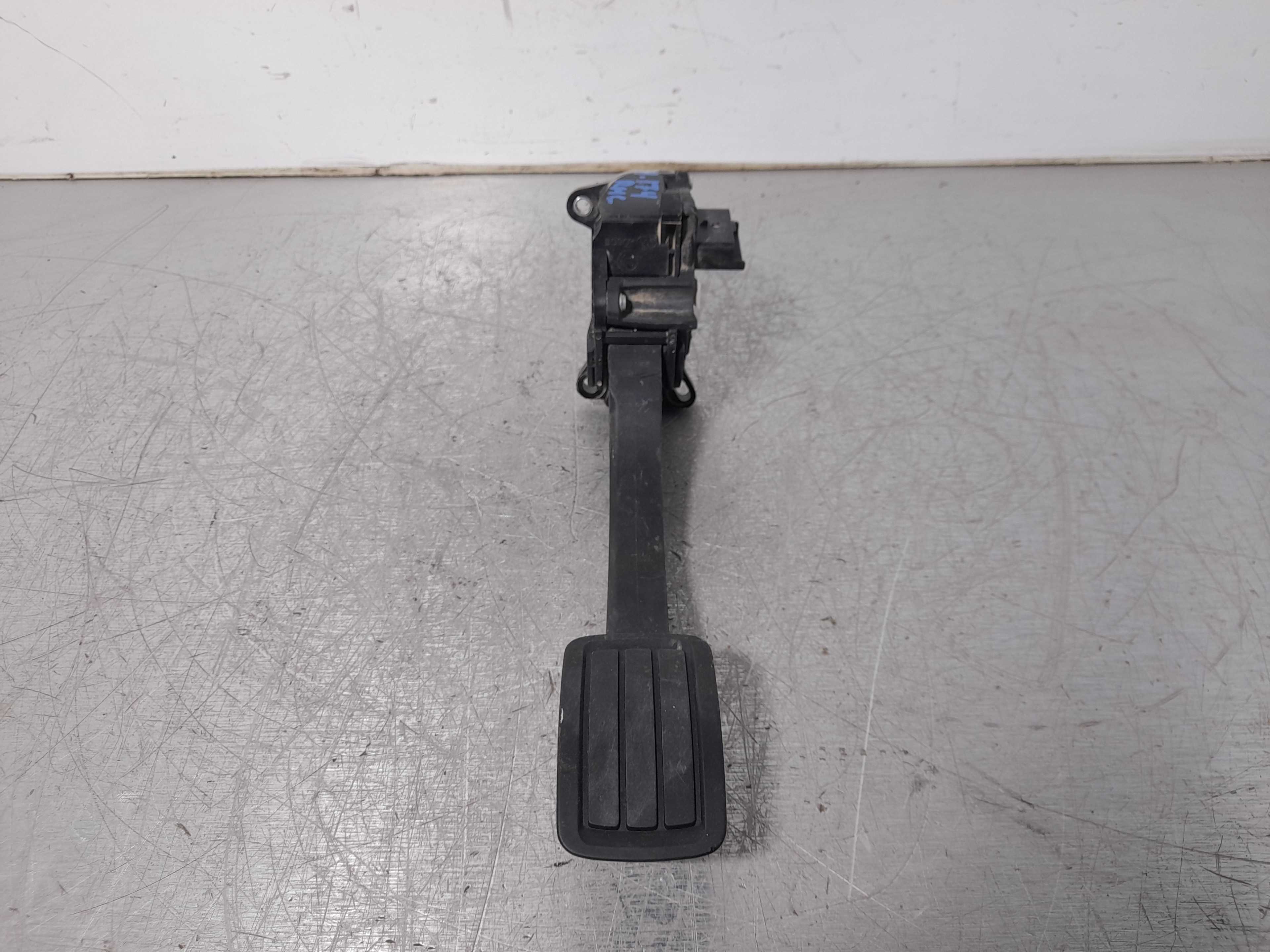 Recambio de pedal acelerador para peugeot 3008 active referencia OEM IAM 9674829180 BOSCH 